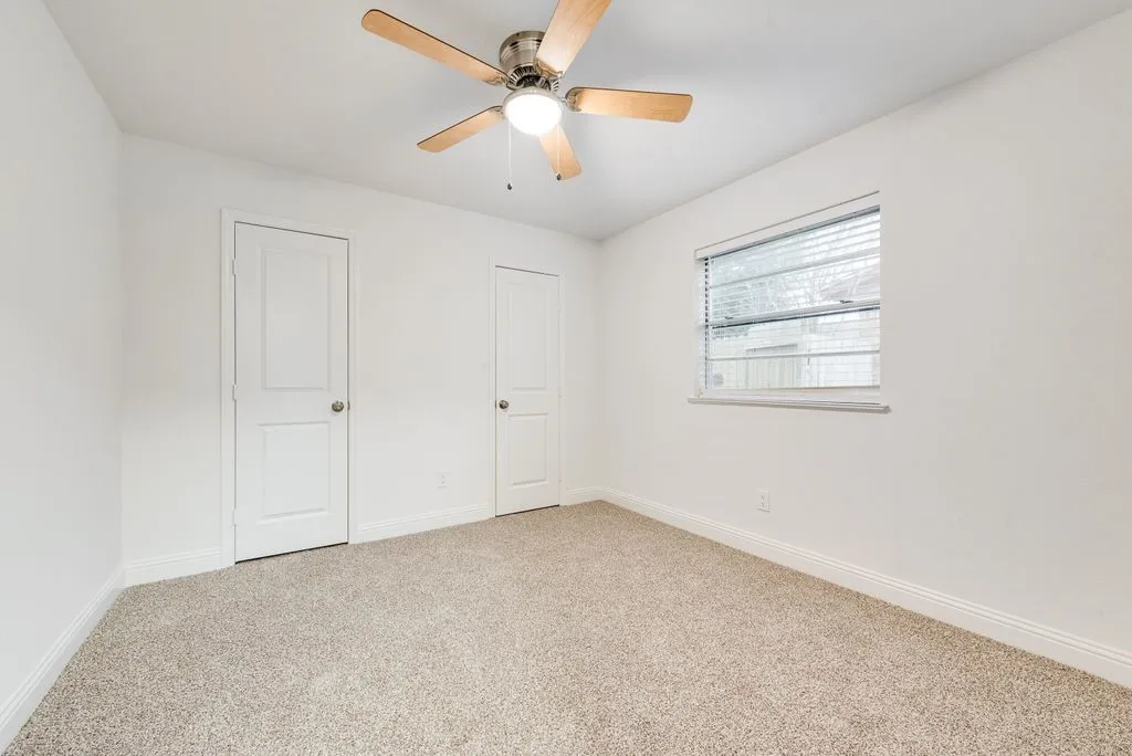 Single Family Residence For Sale in Tarrant County , 5645 Comer Drive, Fort Worth, Texas 76134, 3 Bedroom, 2 Bathroom, 2 Garage spaces, 2,025 Sqft, built in 1967, mls#21371994, Real Estate Agent in Fort Worth, Homes For Sale in Tarrant county, Homes For Sale in Fort Worth, Realtor in Fort Worth Texas, Real Estate Brokerage Independent Realty Texas, Luminita Cordes Realtor