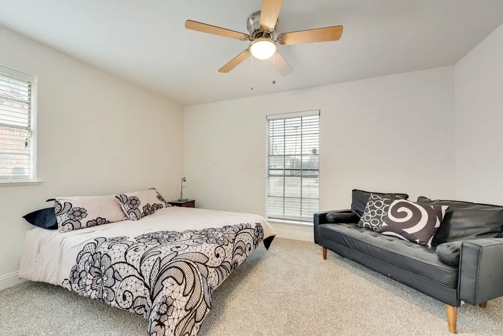 Single Family Residence For Sale in Tarrant County , 5645 Comer Drive, Fort Worth, Texas 76134, 3 Bedroom, 2 Bathroom, 2 Garage spaces, 2,025 Sqft, built in 1967, mls#21371994, Real Estate Agent in Fort Worth, Homes For Sale in Tarrant county, Homes For Sale in Fort Worth, Realtor in Fort Worth Texas, Real Estate Brokerage Independent Realty Texas, Luminita Cordes Realtor