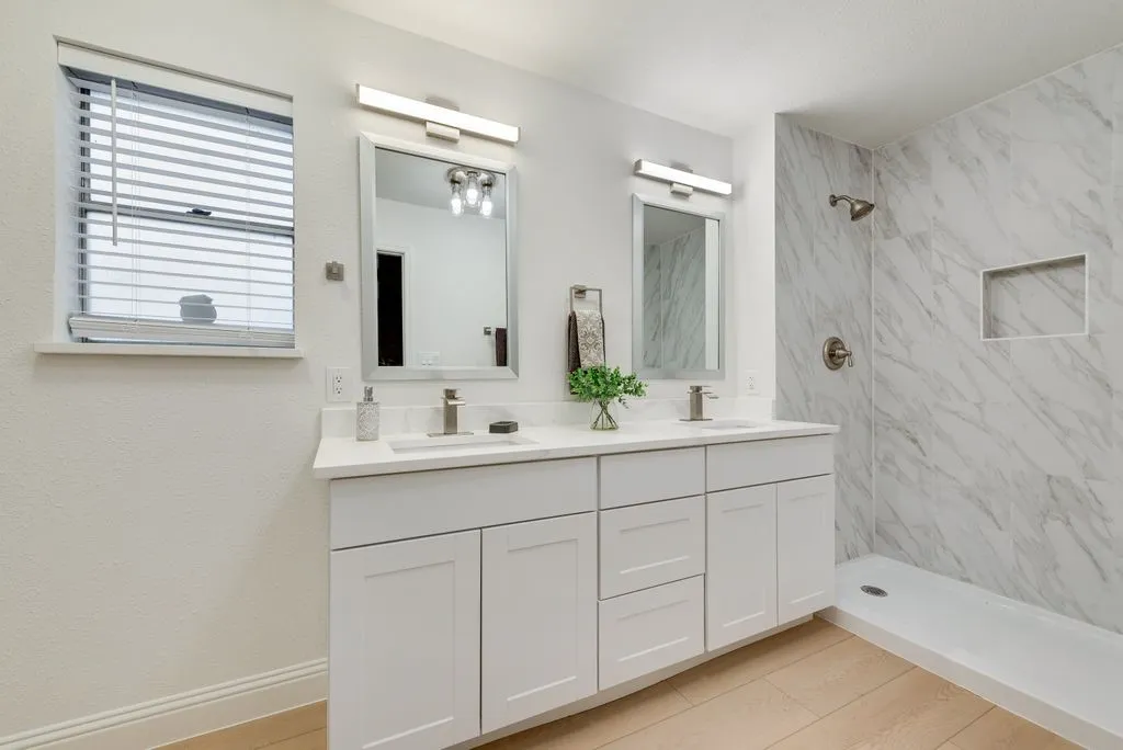 Single Family Residence For Sale in Tarrant County , 5645 Comer Drive, Fort Worth, Texas 76134, 3 Bedroom, 2 Bathroom, 2 Garage spaces, 2,025 Sqft, built in 1967, mls#21371994, Real Estate Agent in Fort Worth, Homes For Sale in Tarrant county, Homes For Sale in Fort Worth, Realtor in Fort Worth Texas, Real Estate Brokerage Independent Realty Texas, Luminita Cordes Realtor