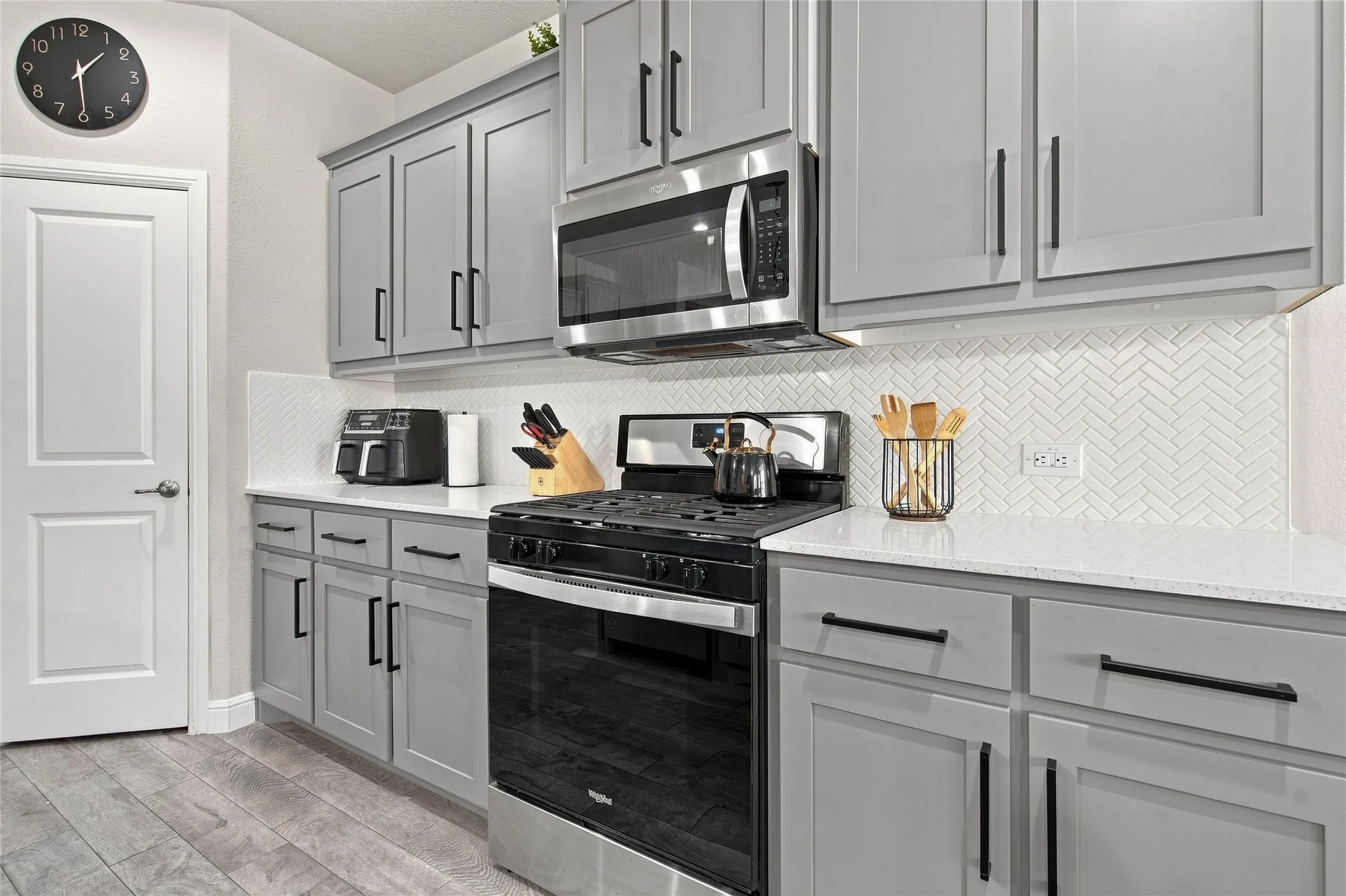 Single Family Residence For Sale in Denton County , 1129 Blackhorse Trail, Fort Worth, Texas 76247, 4 Bedroom, 2 Bathroom, 2 Garage spaces, 2,010 Sqft, built in 2022, mls#21371695, Real Estate Agent in Fort Worth, Homes For Sale in Denton county, Homes For Sale in Fort Worth, Realtor in Fort Worth Texas, Real Estate Brokerage Independent Realty Texas, Luminita Cordes Realtor