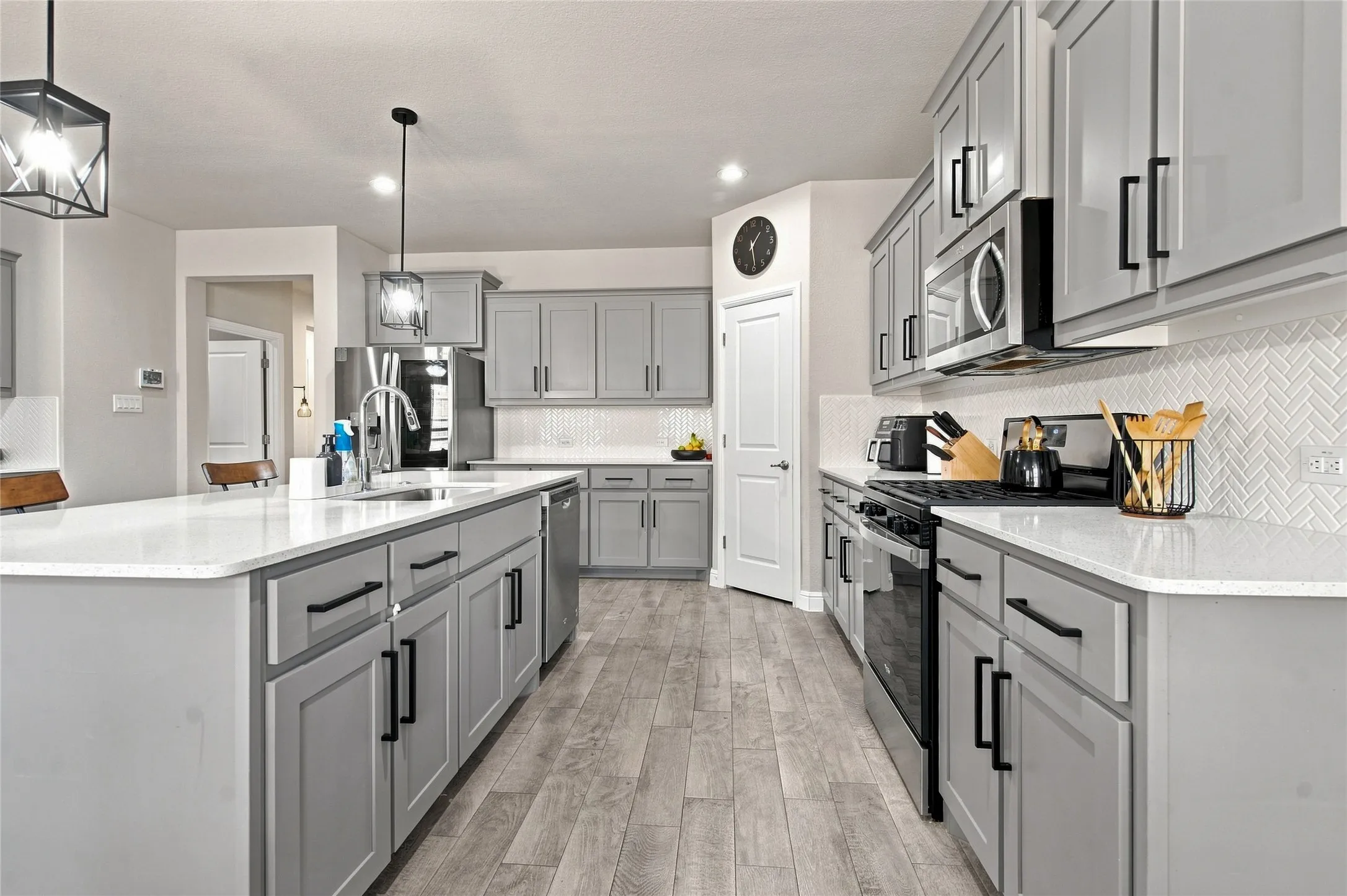 Single Family Residence For Sale in Denton County , 1129 Blackhorse Trail, Fort Worth, Texas 76247, 4 Bedroom, 2 Bathroom, 2 Garage spaces, 2,010 Sqft, built in 2022, mls#21371695, Real Estate Agent in Fort Worth, Homes For Sale in Denton county, Homes For Sale in Fort Worth, Realtor in Fort Worth Texas, Real Estate Brokerage Independent Realty Texas, Luminita Cordes Realtor