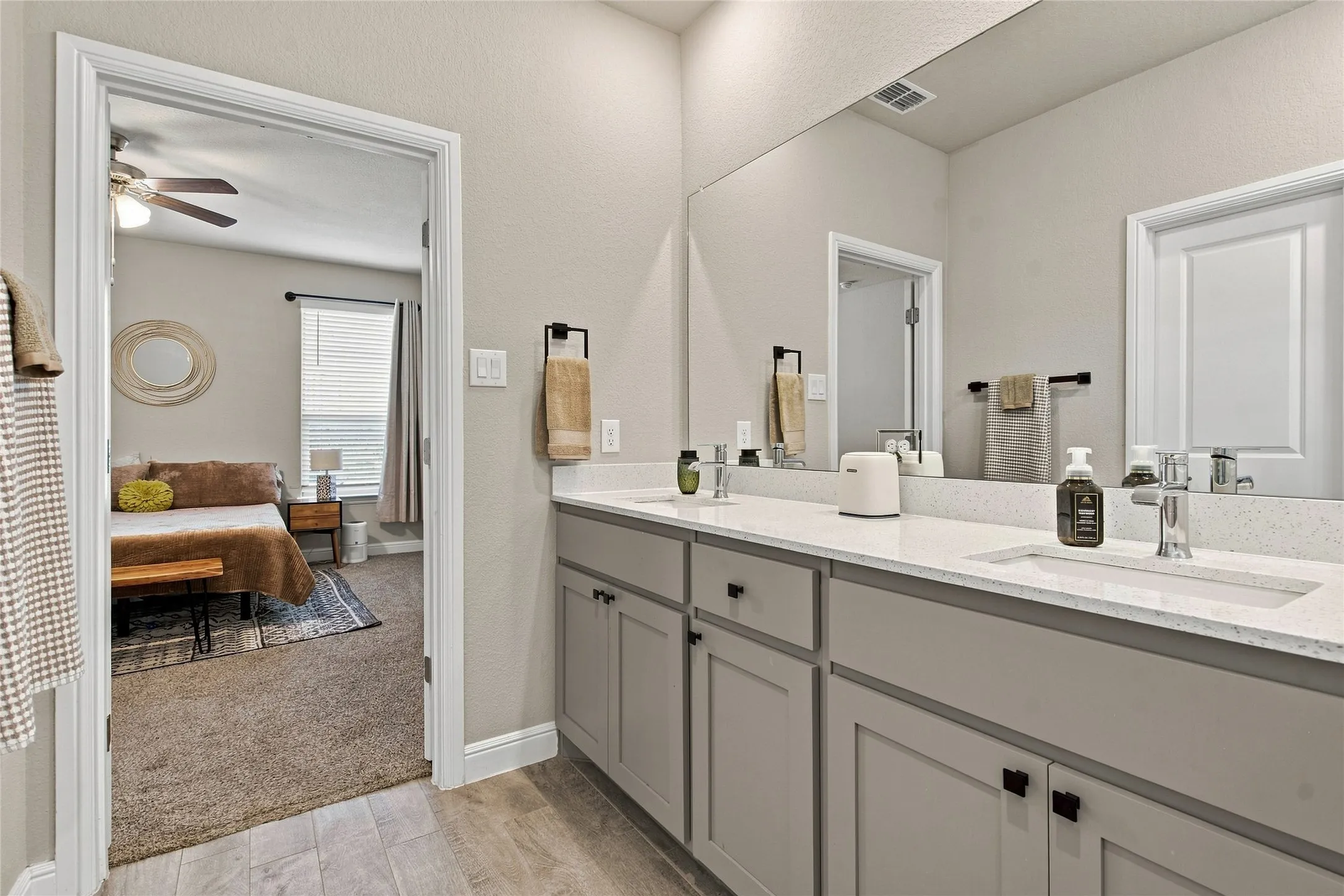 Single Family Residence For Sale in Denton County , 1129 Blackhorse Trail, Fort Worth, Texas 76247, 4 Bedroom, 2 Bathroom, 2 Garage spaces, 2,010 Sqft, built in 2022, mls#21371695, Real Estate Agent in Fort Worth, Homes For Sale in Denton county, Homes For Sale in Fort Worth, Realtor in Fort Worth Texas, Real Estate Brokerage Independent Realty Texas, Luminita Cordes Realtor
