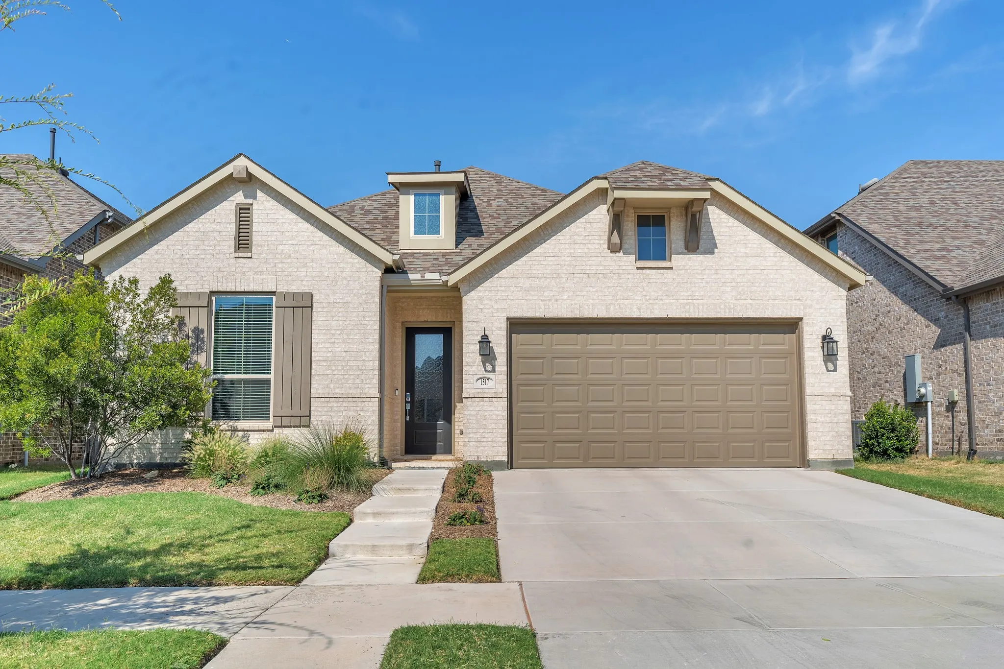 Single Family Residence For Sale in Denton County , 1517 Chickadee Drive, Argyle, Texas 76226, 3 Bedroom, 3 Bathroom, 2 Garage spaces, 2,283 Sqft, built in 2023, mls#21371491, Real Estate Agent in Argyle, Homes For Sale in Denton county, Homes For Sale in Argyle, Realtor in Argyle Texas, Real Estate Brokerage Independent Realty Texas, Luminita Cordes Realtor