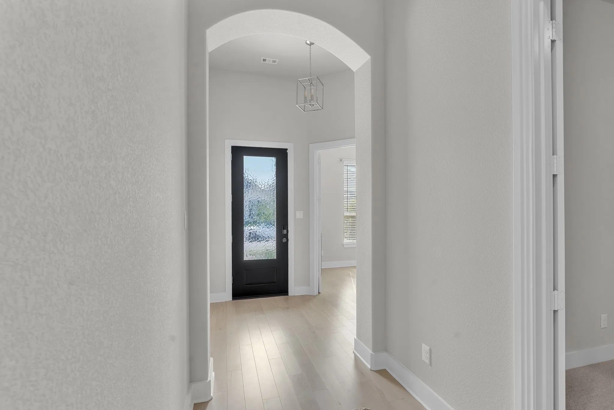 Single Family Residence For Sale in Denton County , 1517 Chickadee Drive, Argyle, Texas 76226, 3 Bedroom, 3 Bathroom, 2 Garage spaces, 2,283 Sqft, built in 2023, mls#21371491, Real Estate Agent in Argyle, Homes For Sale in Denton county, Homes For Sale in Argyle, Realtor in Argyle Texas, Real Estate Brokerage Independent Realty Texas, Luminita Cordes Realtor