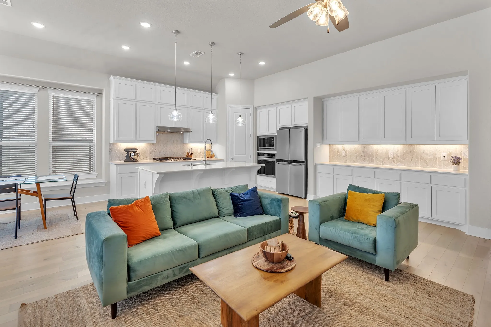 Single Family Residence For Sale in Denton County , 1517 Chickadee Drive, Argyle, Texas 76226, 3 Bedroom, 3 Bathroom, 2 Garage spaces, 2,283 Sqft, built in 2023, mls#21371491, Real Estate Agent in Argyle, Homes For Sale in Denton county, Homes For Sale in Argyle, Realtor in Argyle Texas, Real Estate Brokerage Independent Realty Texas, Luminita Cordes Realtor