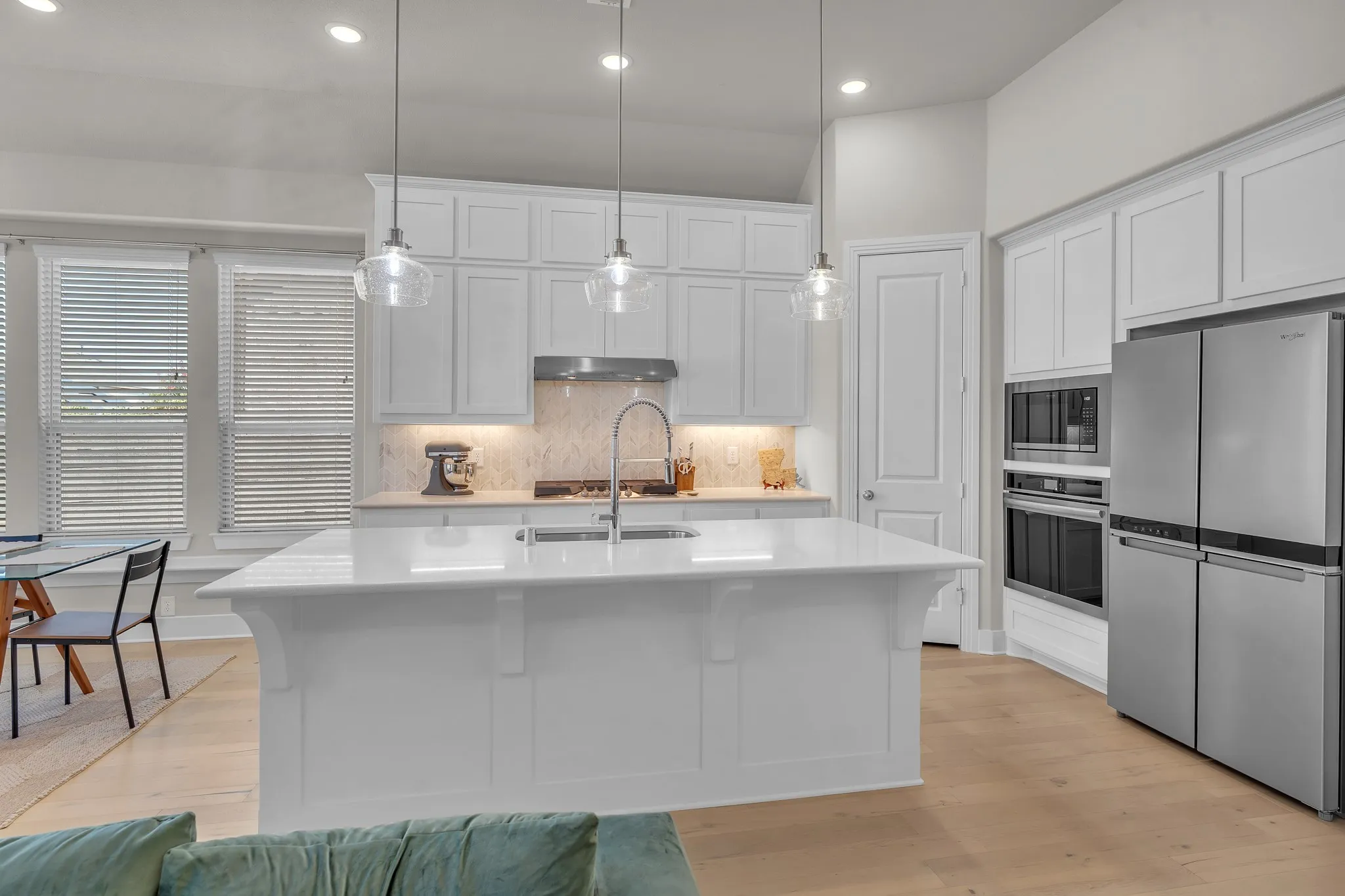 Single Family Residence For Sale in Denton County , 1517 Chickadee Drive, Argyle, Texas 76226, 3 Bedroom, 3 Bathroom, 2 Garage spaces, 2,283 Sqft, built in 2023, mls#21371491, Real Estate Agent in Argyle, Homes For Sale in Denton county, Homes For Sale in Argyle, Realtor in Argyle Texas, Real Estate Brokerage Independent Realty Texas, Luminita Cordes Realtor