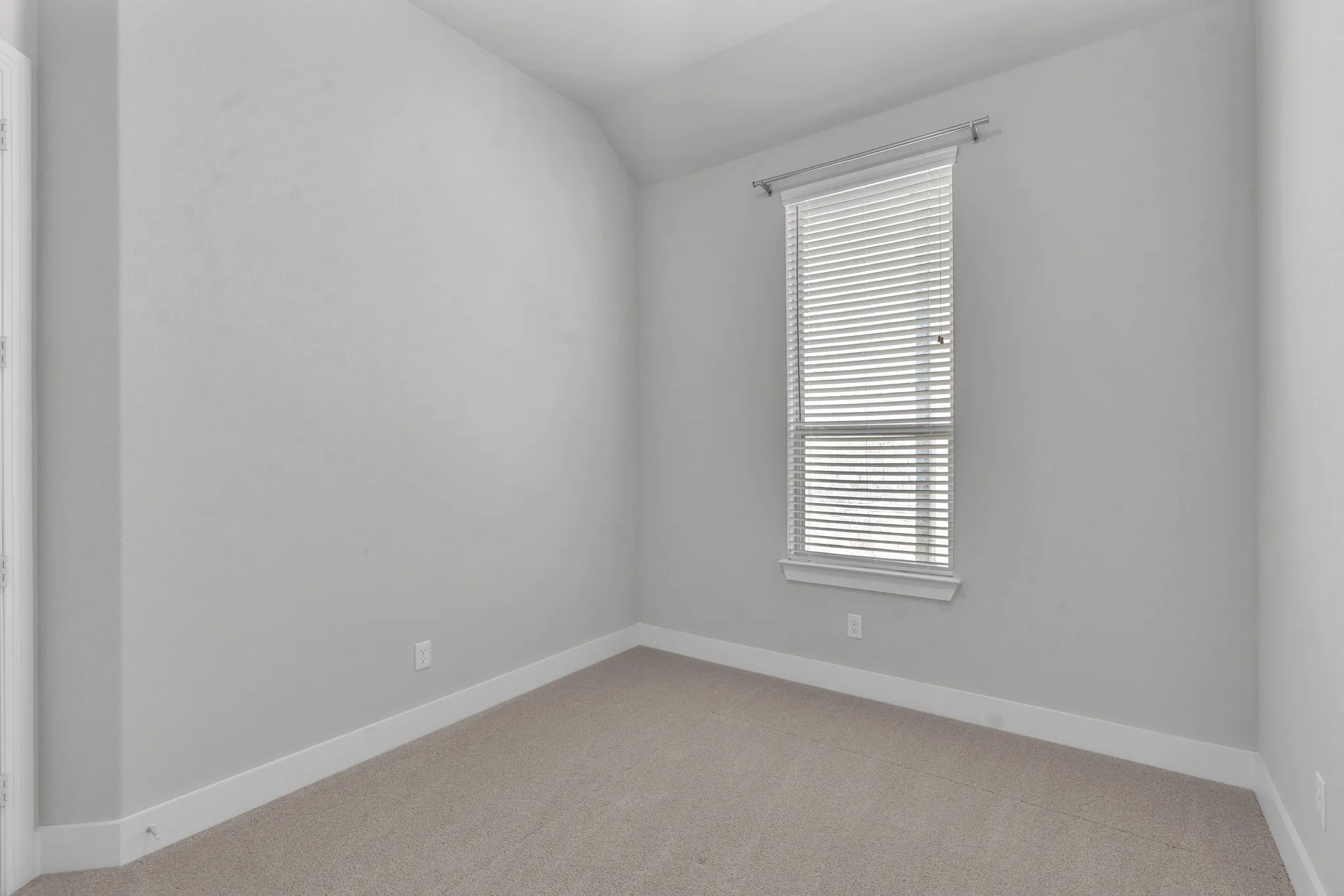 Single Family Residence For Sale in Denton County , 1517 Chickadee Drive, Argyle, Texas 76226, 3 Bedroom, 3 Bathroom, 2 Garage spaces, 2,283 Sqft, built in 2023, mls#21371491, Real Estate Agent in Argyle, Homes For Sale in Denton county, Homes For Sale in Argyle, Realtor in Argyle Texas, Real Estate Brokerage Independent Realty Texas, Luminita Cordes Realtor
