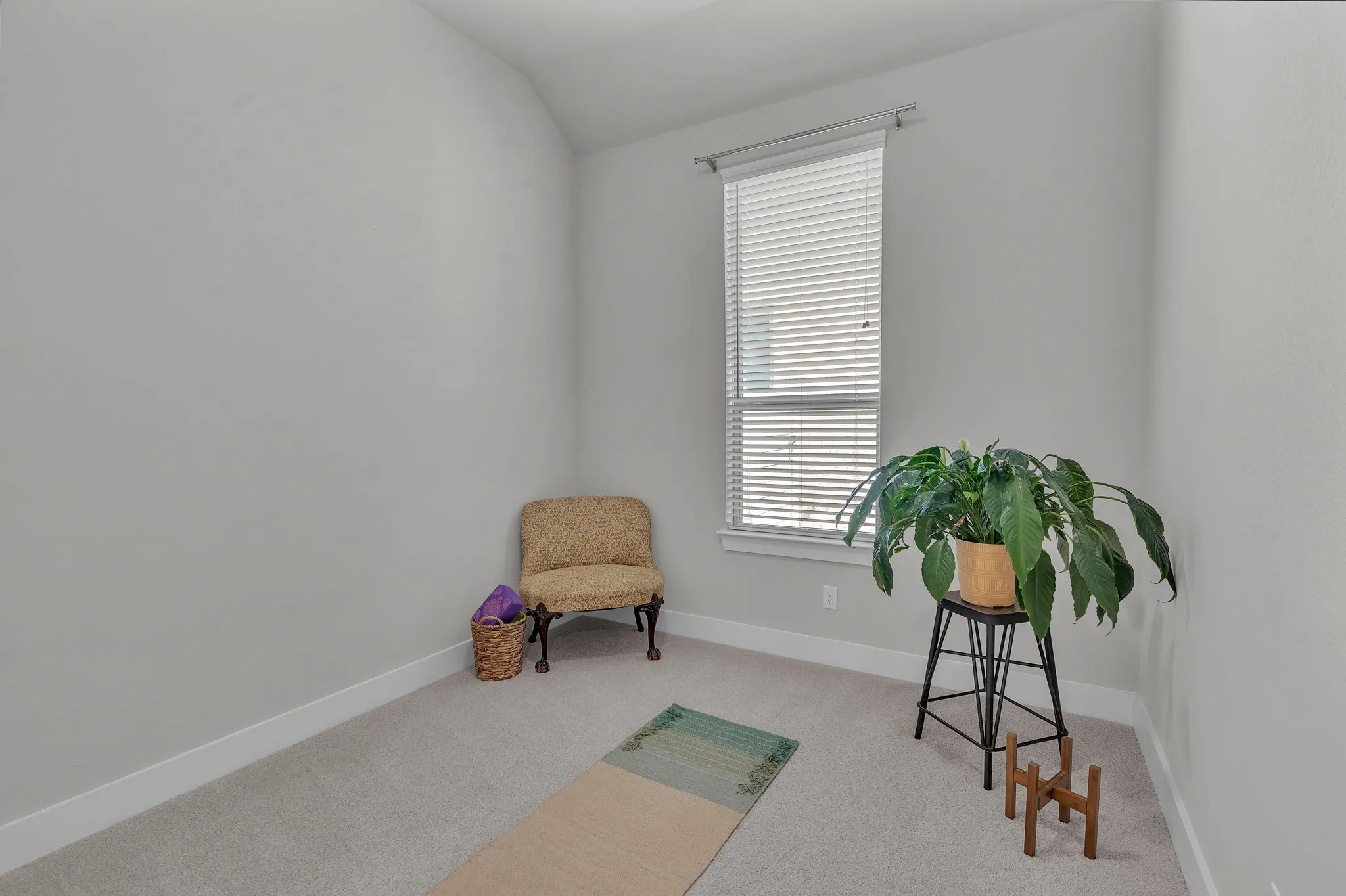 Single Family Residence For Sale in Denton County , 1517 Chickadee Drive, Argyle, Texas 76226, 3 Bedroom, 3 Bathroom, 2 Garage spaces, 2,283 Sqft, built in 2023, mls#21371491, Real Estate Agent in Argyle, Homes For Sale in Denton county, Homes For Sale in Argyle, Realtor in Argyle Texas, Real Estate Brokerage Independent Realty Texas, Luminita Cordes Realtor