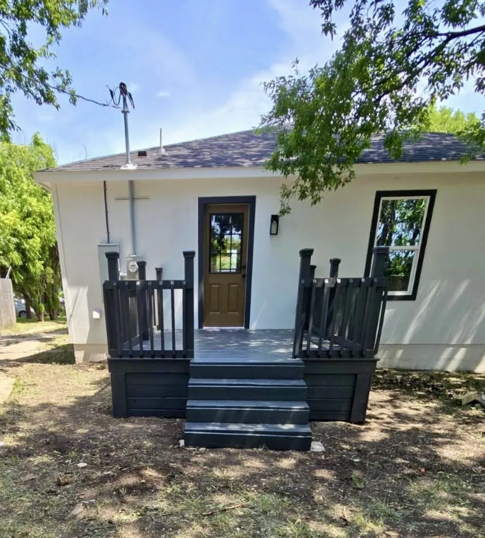 Single Family Residence For Rent in Dallas County , 3216 Sharon Street, Dallas, Texas 75211, 3 Bedroom, 2 Bathroom, Garage spaces, 1,300 Sqft, built in 1943, mls#21372002, Real Estate Agent in Dallas, Homes For Rent in Dallas county, Homes For Rent in Dallas, Realtor in Dallas Texas, Real Estate Brokerage Independent Realty Texas, Luminita Cordes Realtor