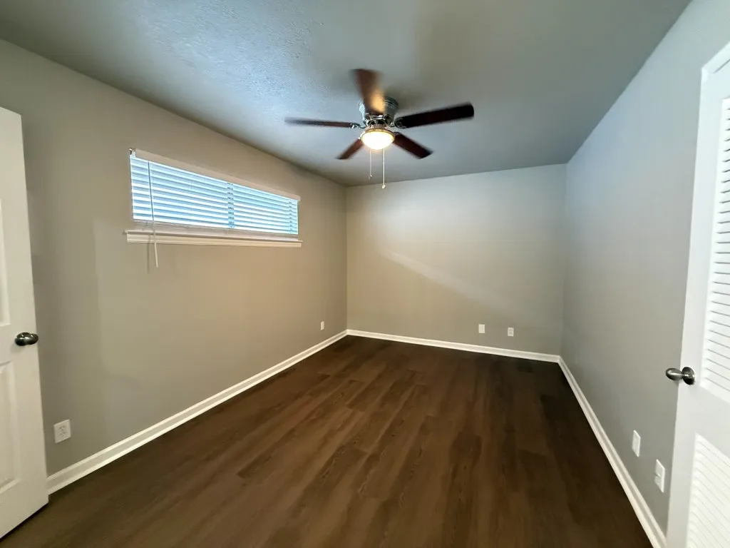 Apartment For Rent in Dallas County , 808 Blaylock Drive 202, Dallas, Texas 75203, 1 Bedroom, 1 Bathroom, Garage spaces, 625 Sqft, built in 1960, mls#21372003, Real Estate Agent in Dallas, Homes For Rent in Dallas county, Homes For Rent in Dallas, Realtor in Dallas Texas, Real Estate Brokerage Independent Realty Texas, Luminita Cordes Realtor