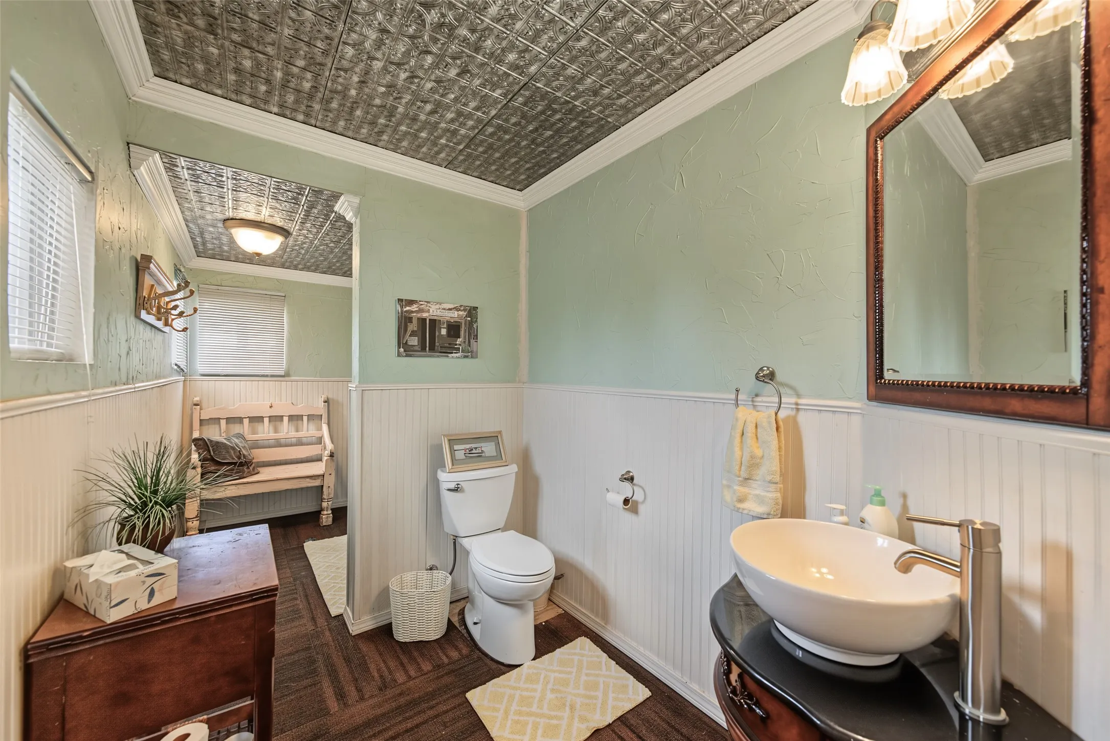 Single Family Residence For Sale in Hunt County , 7656 Shoreline Drive, Lone Oak, Texas 75453, 2 Bedroom, 1 Bathroom, 1 Garage spaces, 999 Sqft, built in 1979, mls#21362085, Real Estate Agent in Lone Oak, Homes For Sale in Hunt county, Homes For Sale in Lone Oak, Realtor in Lone Oak Texas, Real Estate Brokerage Independent Realty Texas, Luminita Cordes Realtor