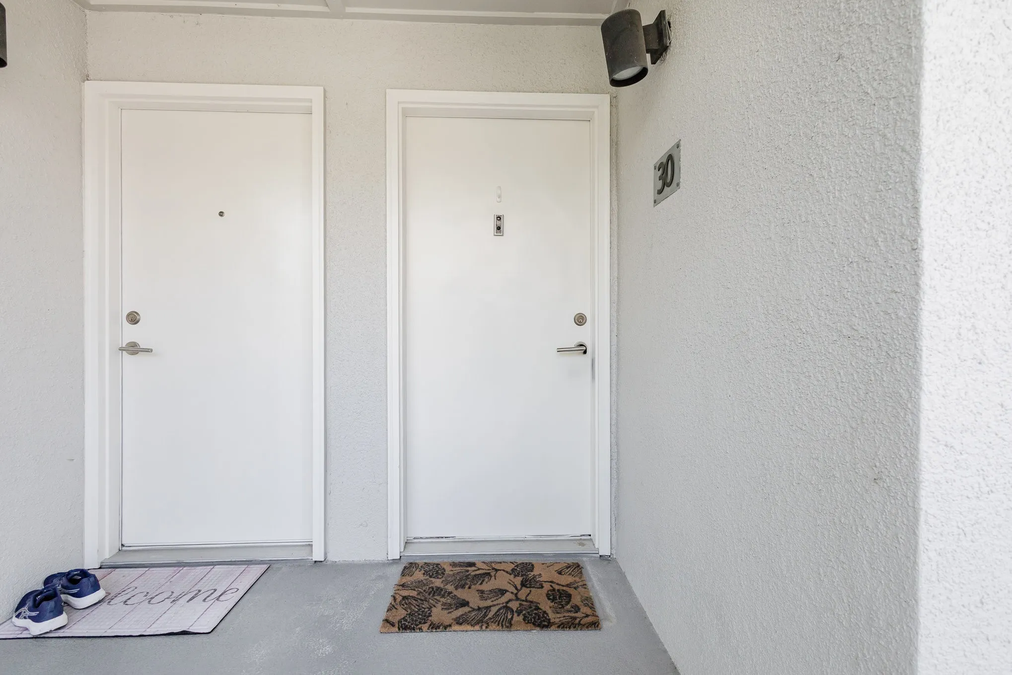 Condominium For Rent in Dallas County , 4111 Cole Avenue 30, Dallas, Texas 75204, 2 Bedroom, 2 Bathroom, 1 Garage spaces, 1,034 Sqft, built in 1985, mls#21372017, Real Estate Agent in Dallas, Homes For Rent in Dallas county, Homes For Rent in Dallas, Realtor in Dallas Texas, Real Estate Brokerage Independent Realty Texas, Luminita Cordes Realtor