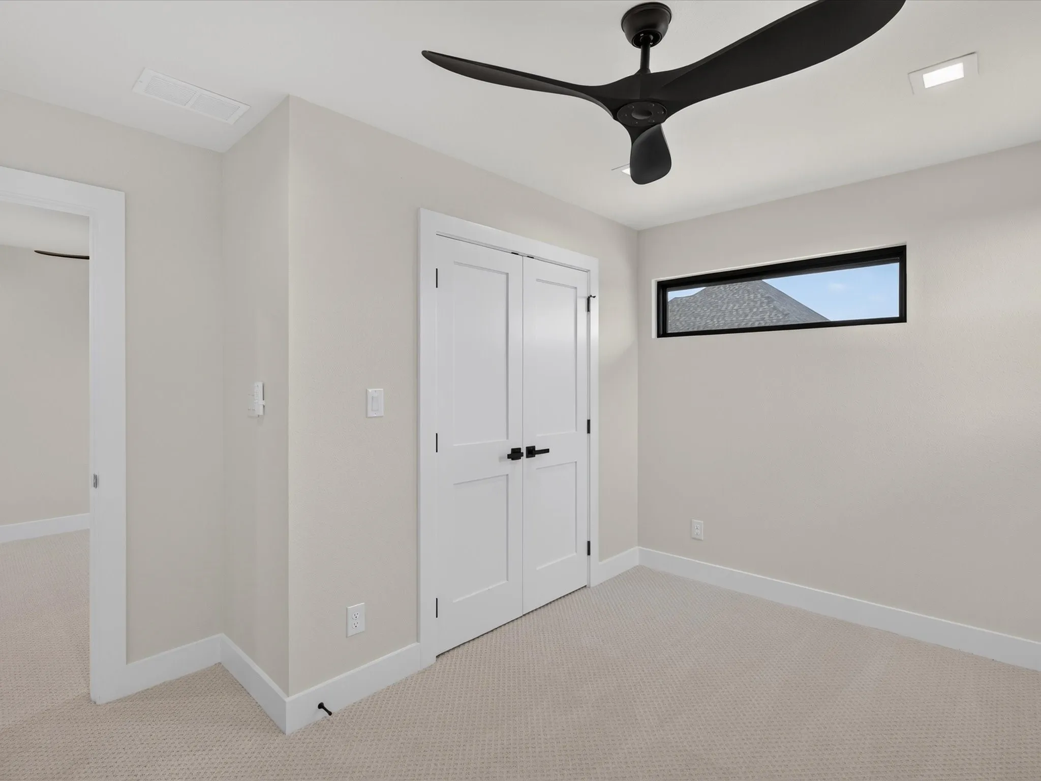 Single Family Residence For Sale in Grayson County , 2008 Nichole Boulevard, Pottsboro, Texas 75076, 4 Bedroom, 4 Bathroom, 2 Garage spaces, 2,986 Sqft, built in 2023, mls#21365545, Real Estate Agent in Pottsboro, Homes For Sale in Grayson county, Homes For Sale in Pottsboro, Realtor in Pottsboro Texas, Real Estate Brokerage Independent Realty Texas, Luminita Cordes Realtor