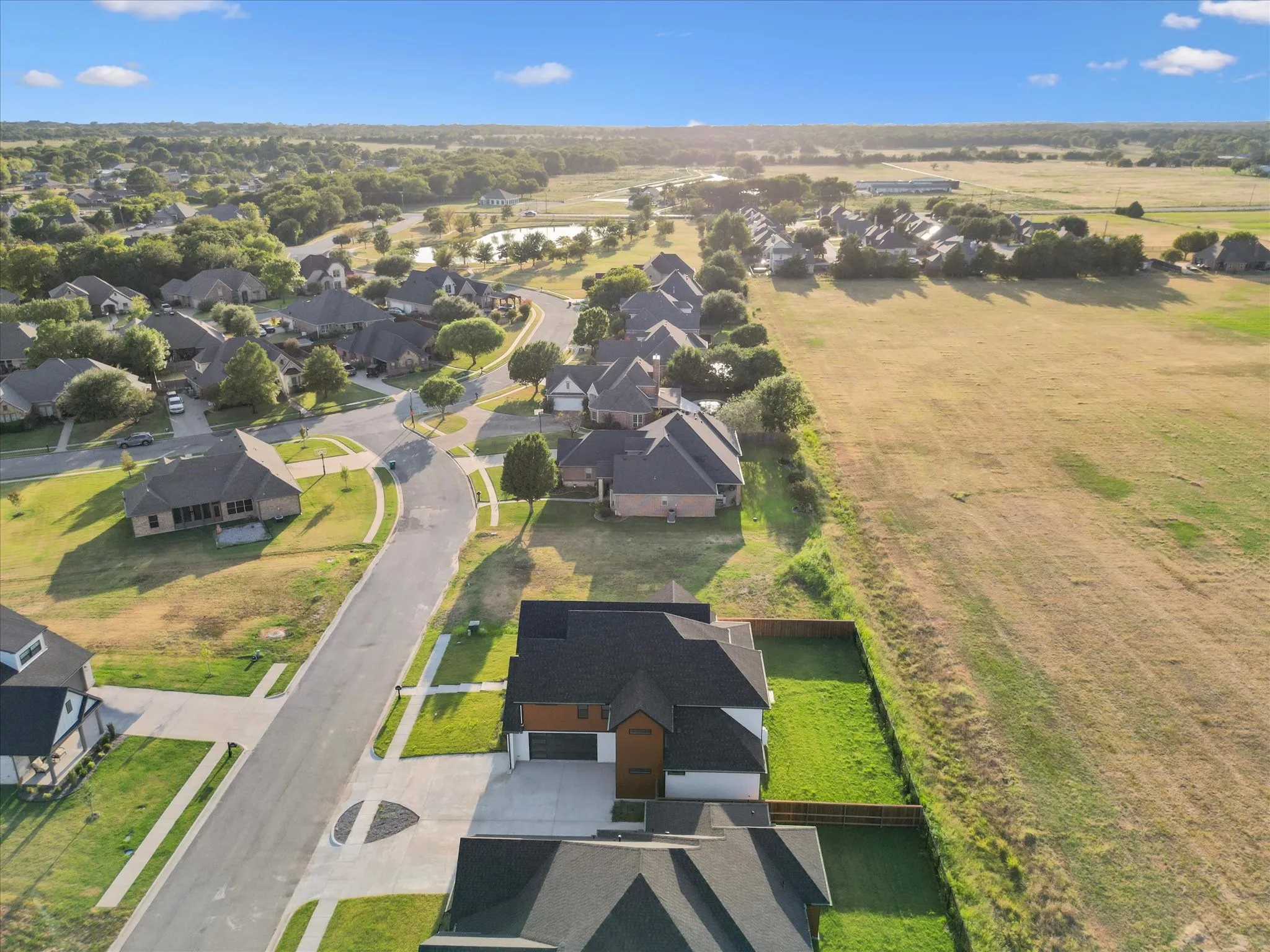 Single Family Residence For Sale in Grayson County , 2008 Nichole Boulevard, Pottsboro, Texas 75076, 4 Bedroom, 4 Bathroom, 2 Garage spaces, 2,986 Sqft, built in 2023, mls#21365545, Real Estate Agent in Pottsboro, Homes For Sale in Grayson county, Homes For Sale in Pottsboro, Realtor in Pottsboro Texas, Real Estate Brokerage Independent Realty Texas, Luminita Cordes Realtor