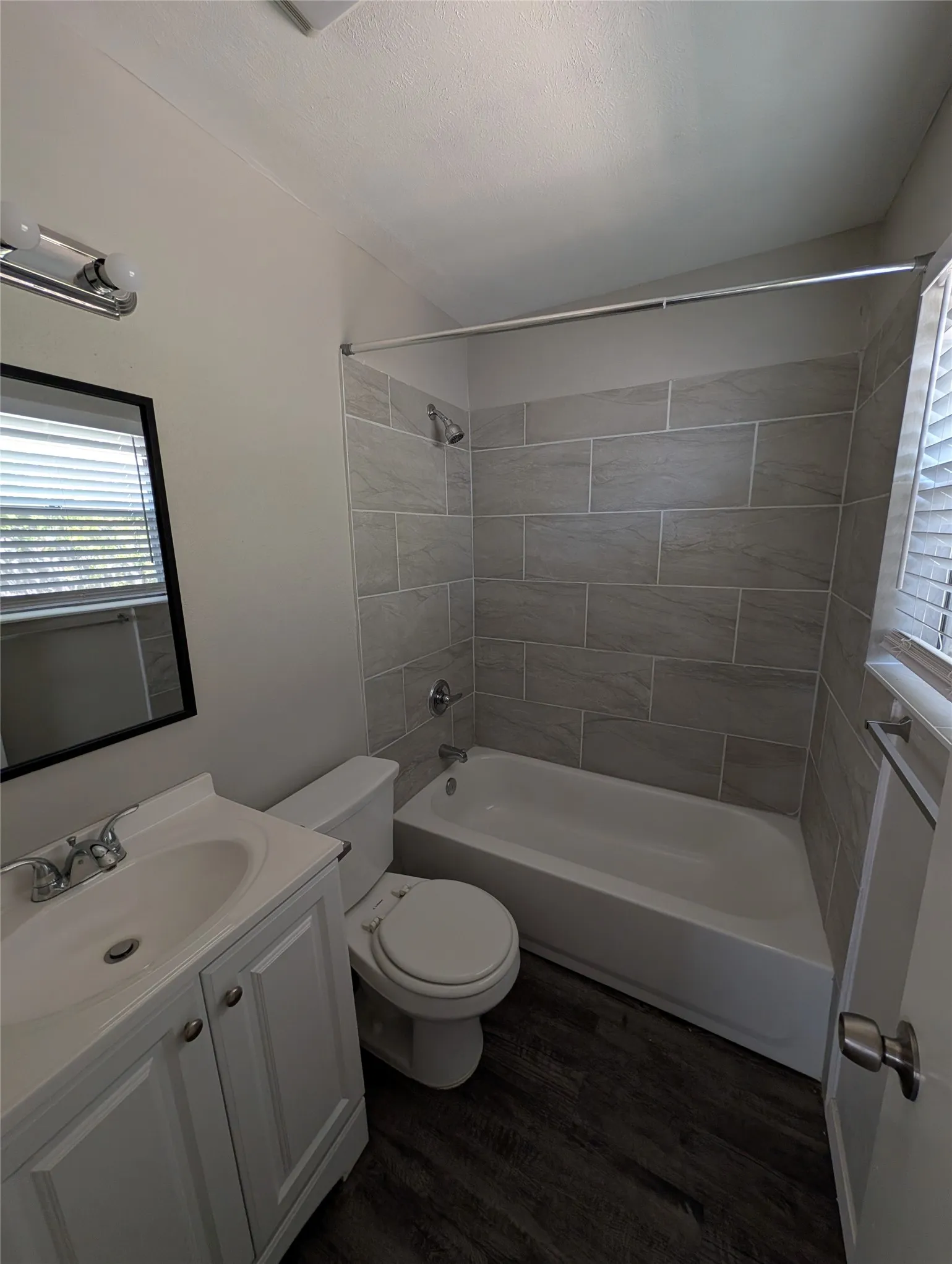 Single Family Residence For Rent in Tarrant County , 9201 Raymond Avenue, White Settlement, Texas 76108, 3 Bedroom, 2 Bathroom, 1 Garage spaces, 1,312 Sqft, built in 1964, mls#21372022, Real Estate Agent in White Settlement, Homes For Rent in Tarrant county, Homes For Rent in White Settlement, Realtor in White Settlement Texas, Real Estate Brokerage Independent Realty Texas, Luminita Cordes Realtor