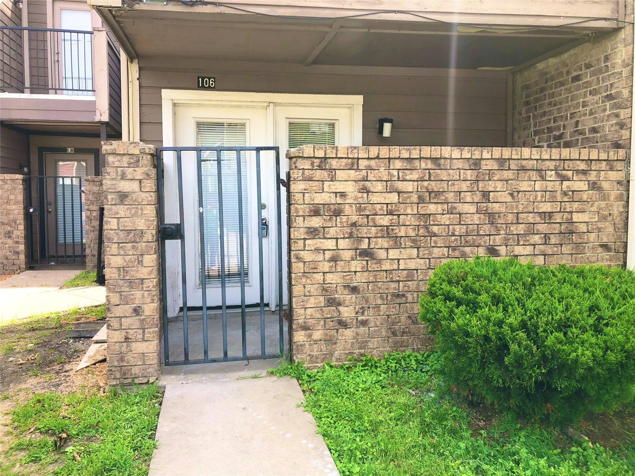 Condominium For Sale in Dallas County , 9829 Walnut Street O106, Dallas, Texas 75243, 2 Bedroom, 1 Bathroom, Garage spaces, 808 Sqft, built in 1983, mls#21372020, Real Estate Agent in Dallas, Homes For Sale in Dallas county, Homes For Sale in Dallas, Realtor in Dallas Texas, Real Estate Brokerage Independent Realty Texas, Luminita Cordes Realtor