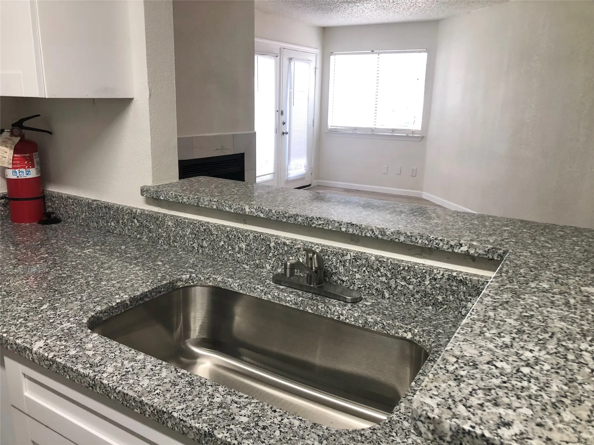 Condominium For Sale in Dallas County , 9829 Walnut Street O106, Dallas, Texas 75243, 2 Bedroom, 1 Bathroom, Garage spaces, 808 Sqft, built in 1983, mls#21372020, Real Estate Agent in Dallas, Homes For Sale in Dallas county, Homes For Sale in Dallas, Realtor in Dallas Texas, Real Estate Brokerage Independent Realty Texas, Luminita Cordes Realtor