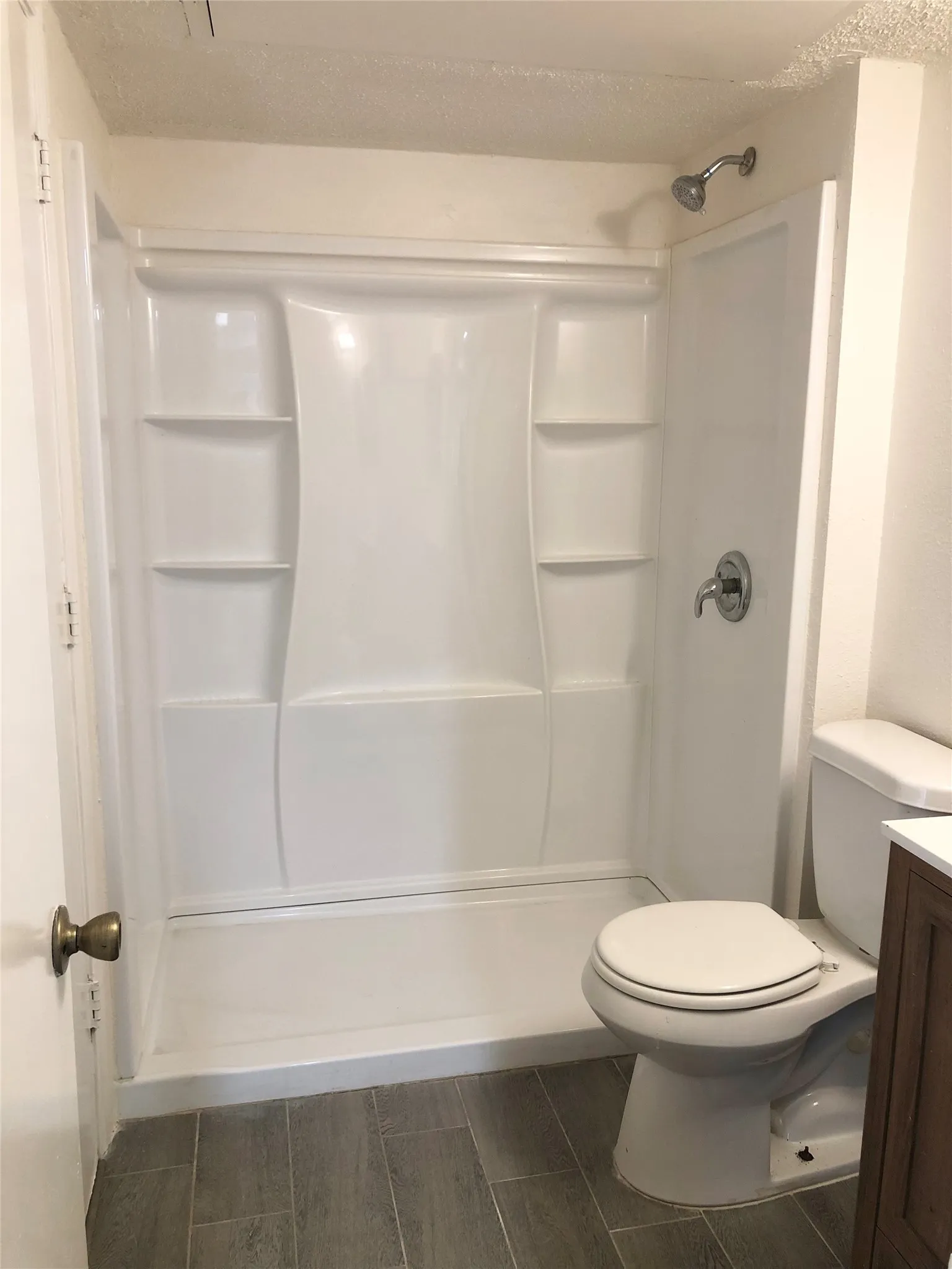 Condominium For Sale in Dallas County , 9829 Walnut Street O106, Dallas, Texas 75243, 2 Bedroom, 1 Bathroom, Garage spaces, 808 Sqft, built in 1983, mls#21372020, Real Estate Agent in Dallas, Homes For Sale in Dallas county, Homes For Sale in Dallas, Realtor in Dallas Texas, Real Estate Brokerage Independent Realty Texas, Luminita Cordes Realtor