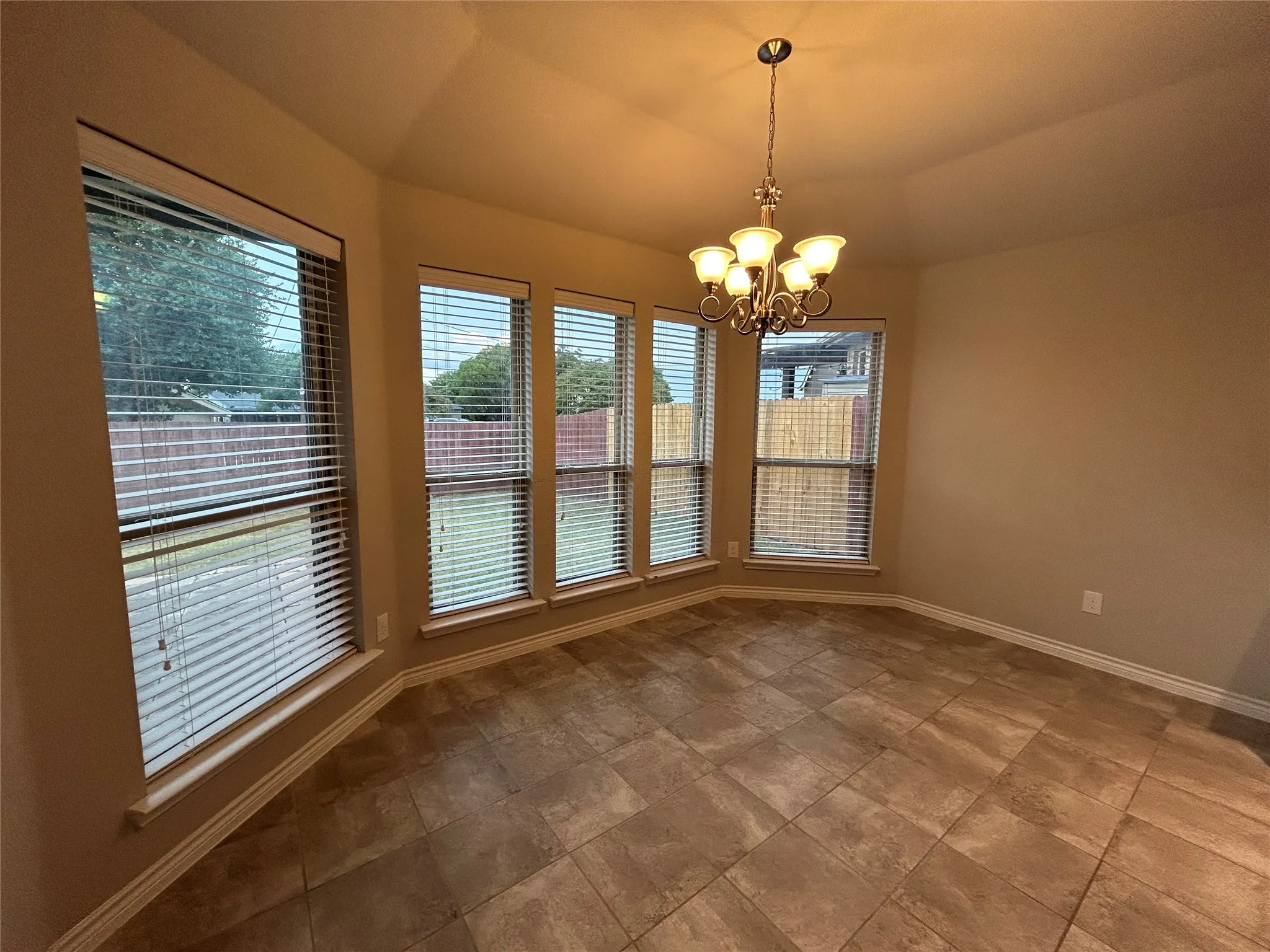 Single Family Residence For Rent in Tarrant County , 7908 Wilson Cliff Court, White Settlement, Texas 76108, 3 Bedroom, 2 Bathroom, 2 Garage spaces, 2,022 Sqft, built in 2019, mls#21372034, Real Estate Agent in White Settlement, Homes For Rent in Tarrant county, Homes For Rent in White Settlement, Realtor in White Settlement Texas, Real Estate Brokerage Independent Realty Texas, Luminita Cordes Realtor