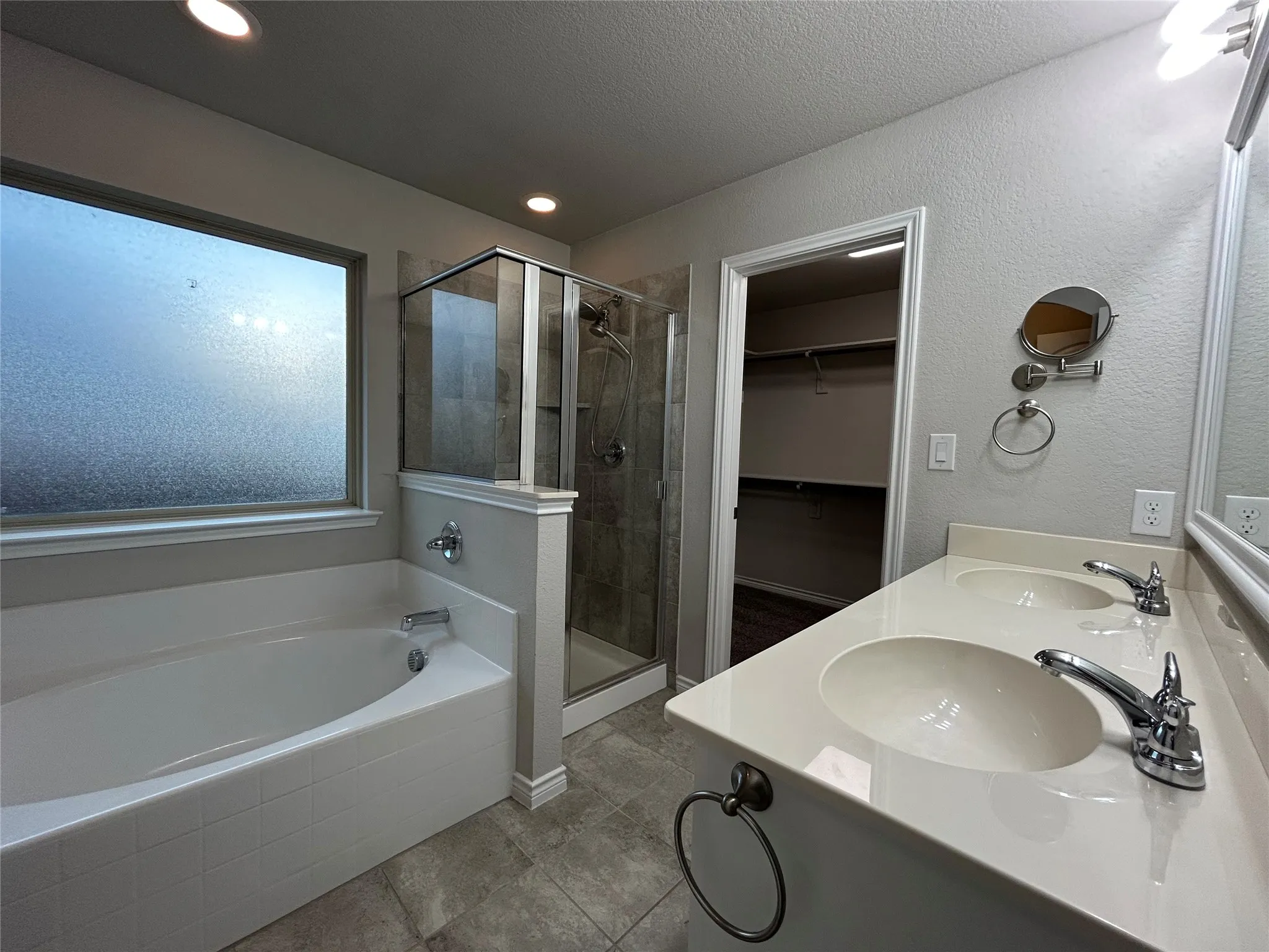 Single Family Residence For Rent in Tarrant County , 7908 Wilson Cliff Court, White Settlement, Texas 76108, 3 Bedroom, 2 Bathroom, 2 Garage spaces, 2,022 Sqft, built in 2019, mls#21372034, Real Estate Agent in White Settlement, Homes For Rent in Tarrant county, Homes For Rent in White Settlement, Realtor in White Settlement Texas, Real Estate Brokerage Independent Realty Texas, Luminita Cordes Realtor