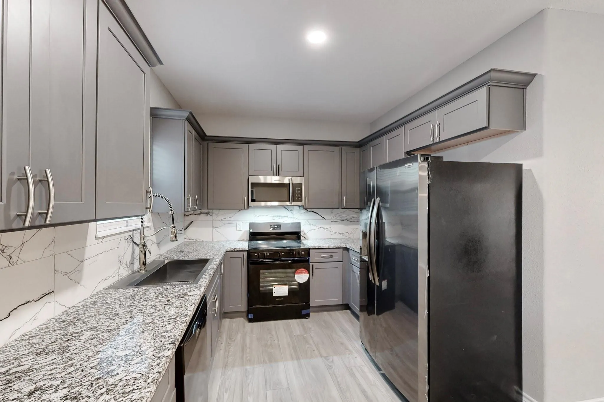 Single Family Residence For Rent in Dallas County , 1938 Nomas Street, Dallas, Texas 75212, 3 Bedroom, 3 Bathroom, Garage spaces, 1,678 Sqft, built in 1960, mls#21371027, Real Estate Agent in Dallas, Homes For Rent in Dallas county, Homes For Rent in Dallas, Realtor in Dallas Texas, Real Estate Brokerage Independent Realty Texas, Luminita Cordes Realtor