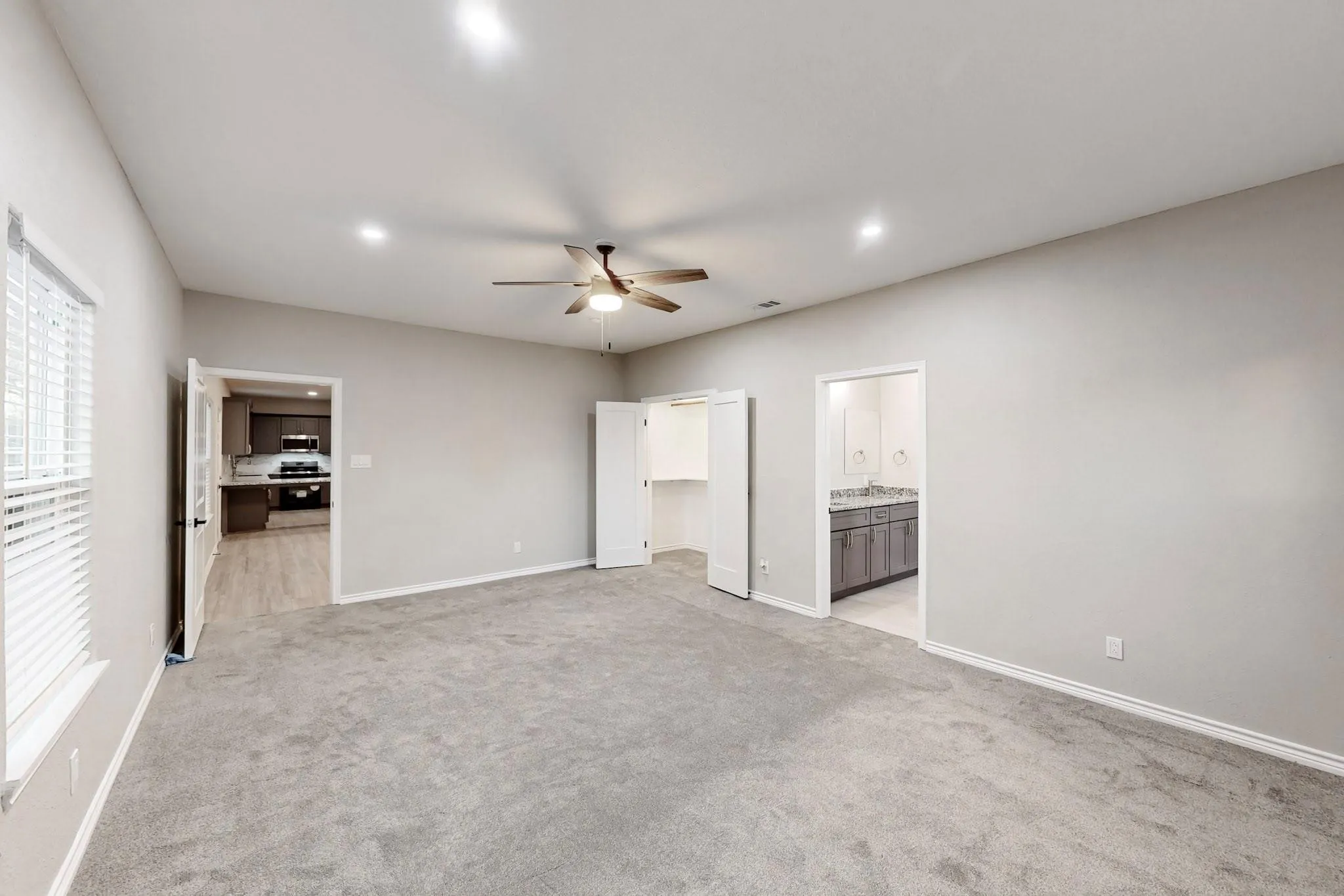 Single Family Residence For Rent in Dallas County , 1938 Nomas Street, Dallas, Texas 75212, 3 Bedroom, 3 Bathroom, Garage spaces, 1,678 Sqft, built in 1960, mls#21371027, Real Estate Agent in Dallas, Homes For Rent in Dallas county, Homes For Rent in Dallas, Realtor in Dallas Texas, Real Estate Brokerage Independent Realty Texas, Luminita Cordes Realtor