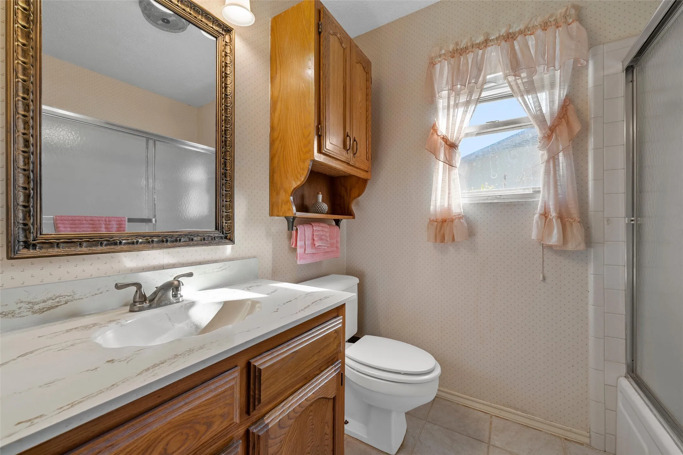 Single Family Residence For Sale in Mc Lennan County , 721 Pawnee Trail, Hewitt, Texas 76643, 3 Bedroom, 2 Bathroom, 2 Garage spaces, 1,342 Sqft, built in 1977, mls#21370926, Real Estate Agent in Hewitt, Homes For Sale in Mc Lennan county, Homes For Sale in Hewitt, Realtor in Hewitt Texas, Real Estate Brokerage Independent Realty Texas, Luminita Cordes Realtor