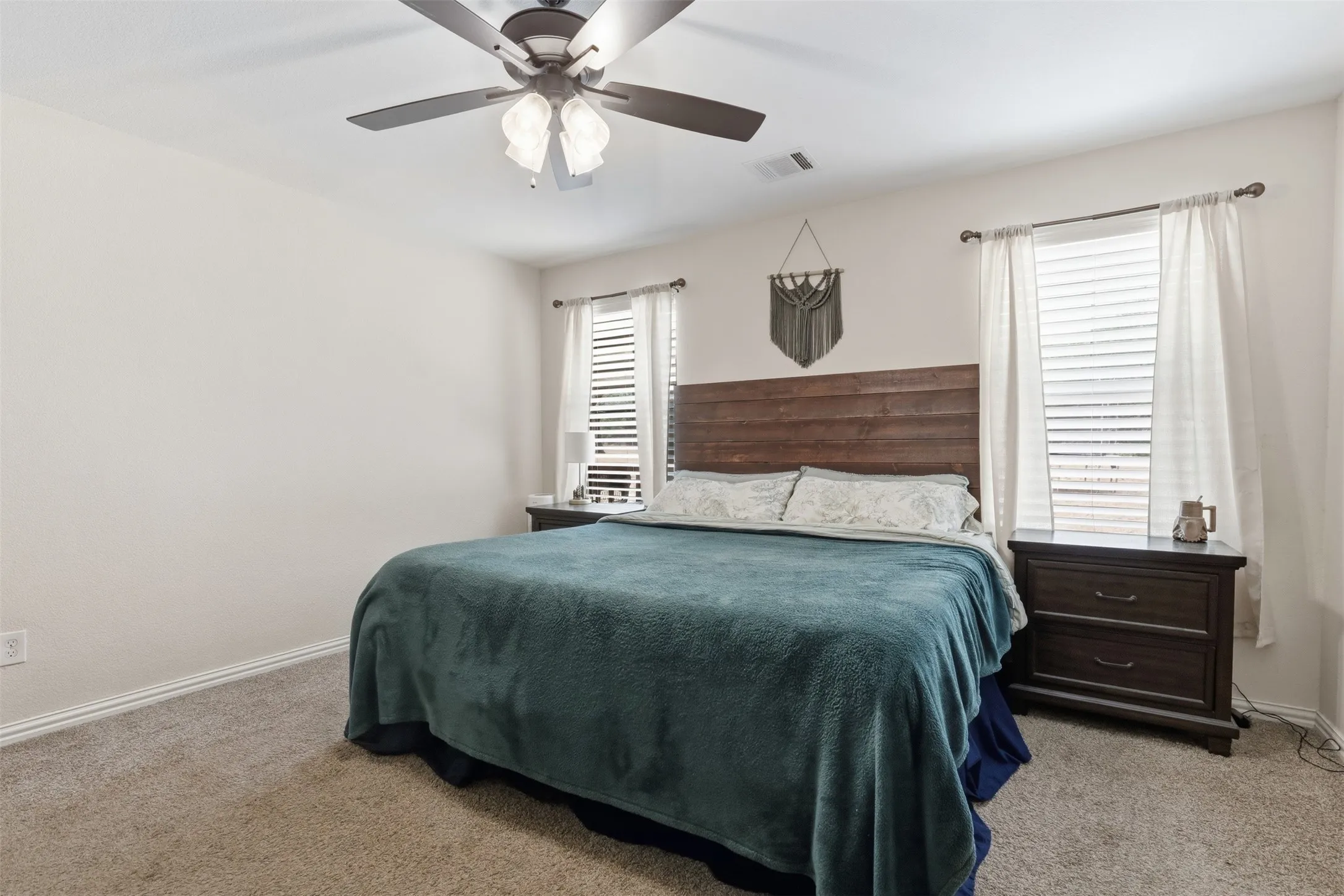 Single Family Residence For Sale in Hood County , 4100 Peak Road, Granbury, Texas 76048, 3 Bedroom, 2 Bathroom, 2 Garage spaces, 2,084 Sqft, built in 2021, mls#21370052, Real Estate Agent in Granbury, Homes For Sale in Hood county, Homes For Sale in Granbury, Realtor in Granbury Texas, Real Estate Brokerage Independent Realty Texas, Luminita Cordes Realtor