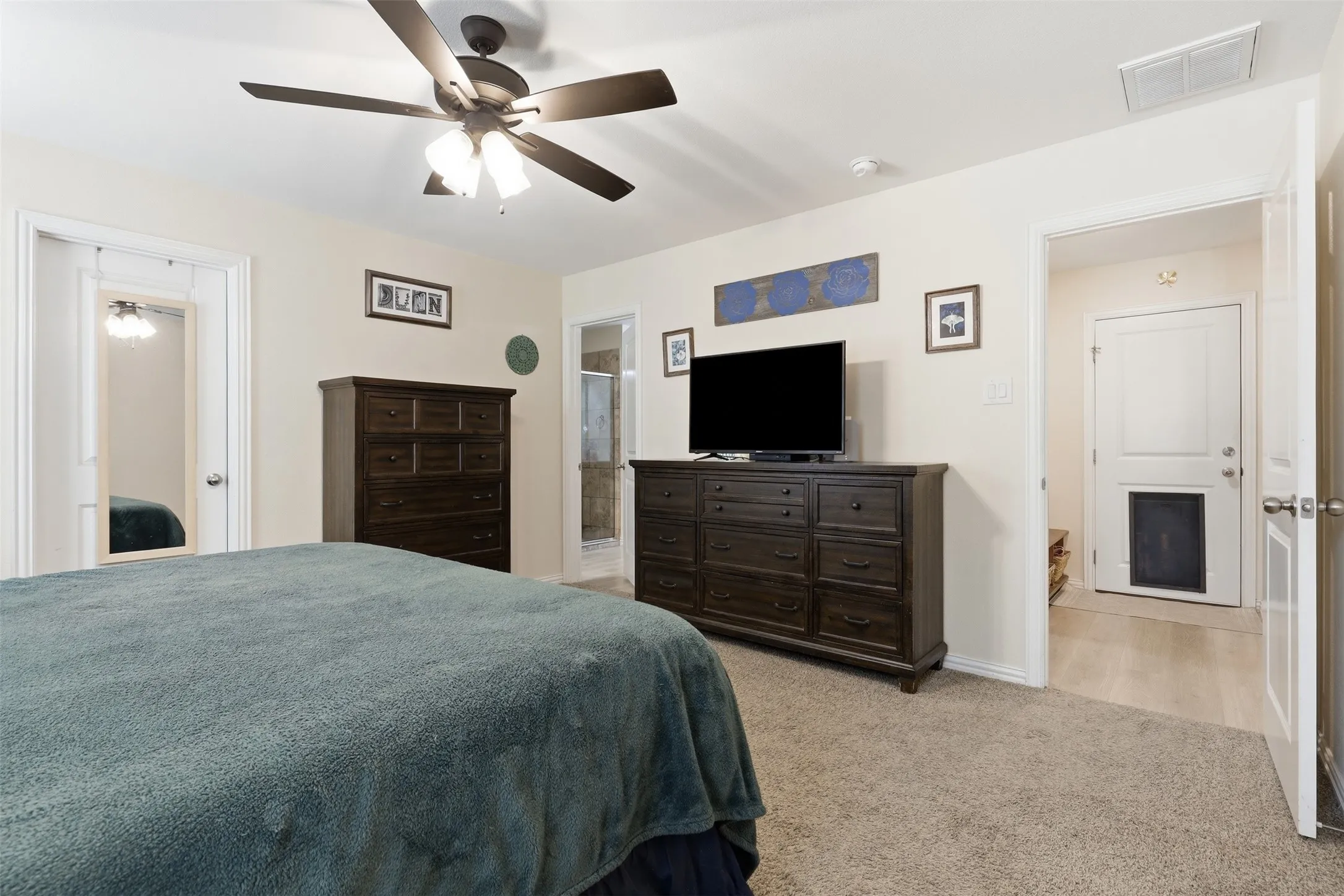 Single Family Residence For Sale in Hood County , 4100 Peak Road, Granbury, Texas 76048, 3 Bedroom, 2 Bathroom, 2 Garage spaces, 2,084 Sqft, built in 2021, mls#21370052, Real Estate Agent in Granbury, Homes For Sale in Hood county, Homes For Sale in Granbury, Realtor in Granbury Texas, Real Estate Brokerage Independent Realty Texas, Luminita Cordes Realtor