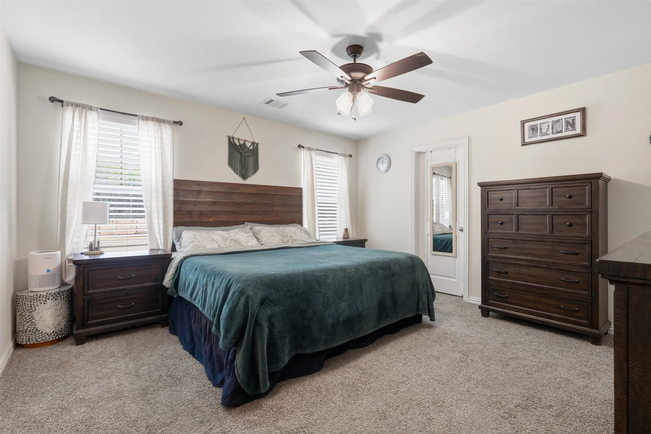 Single Family Residence For Sale in Hood County , 4100 Peak Road, Granbury, Texas 76048, 3 Bedroom, 2 Bathroom, 2 Garage spaces, 2,084 Sqft, built in 2021, mls#21370052, Real Estate Agent in Granbury, Homes For Sale in Hood county, Homes For Sale in Granbury, Realtor in Granbury Texas, Real Estate Brokerage Independent Realty Texas, Luminita Cordes Realtor