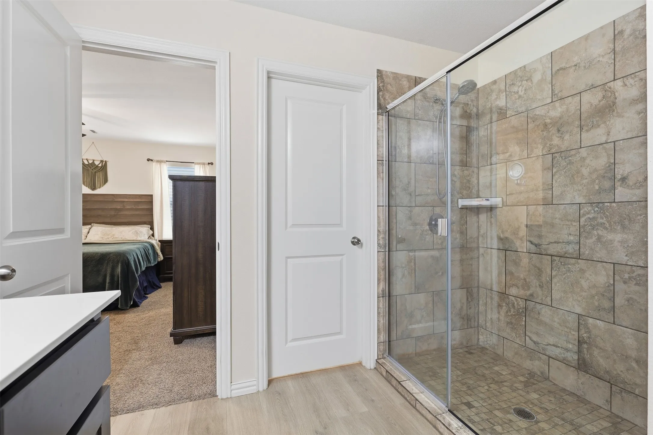 Single Family Residence For Sale in Hood County , 4100 Peak Road, Granbury, Texas 76048, 3 Bedroom, 2 Bathroom, 2 Garage spaces, 2,084 Sqft, built in 2021, mls#21370052, Real Estate Agent in Granbury, Homes For Sale in Hood county, Homes For Sale in Granbury, Realtor in Granbury Texas, Real Estate Brokerage Independent Realty Texas, Luminita Cordes Realtor
