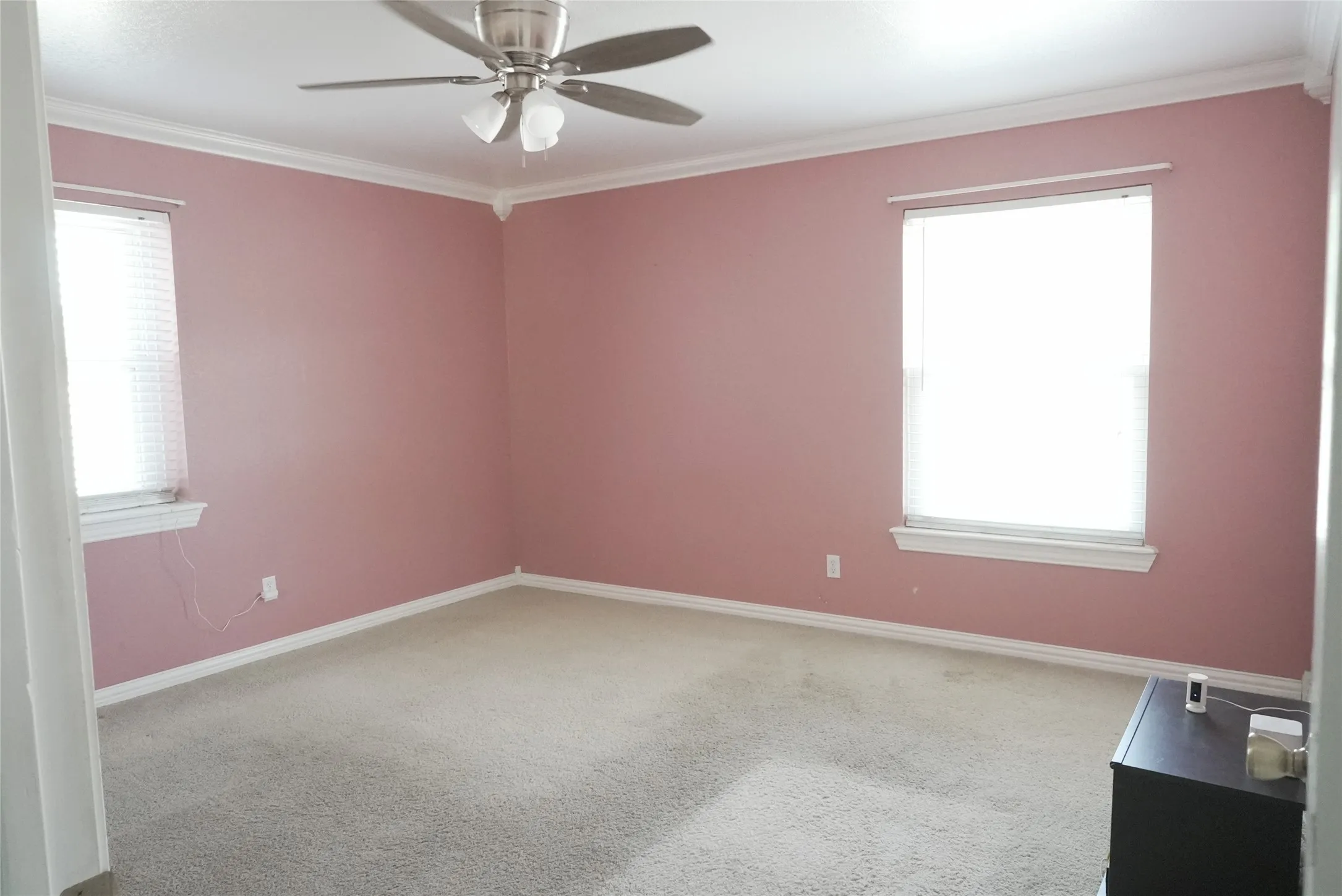 Single Family Residence For Sale in Tarrant County , 1813 Roberts Cut Off Road, River Oaks, Texas 76114, 2 Bedroom, 2 Bathroom, Garage spaces, 1,138 Sqft, built in 1938, mls#21372053, Real Estate Agent in River Oaks, Homes For Sale in Tarrant county, Homes For Sale in River Oaks, Realtor in River Oaks Texas, Real Estate Brokerage Independent Realty Texas, Luminita Cordes Realtor