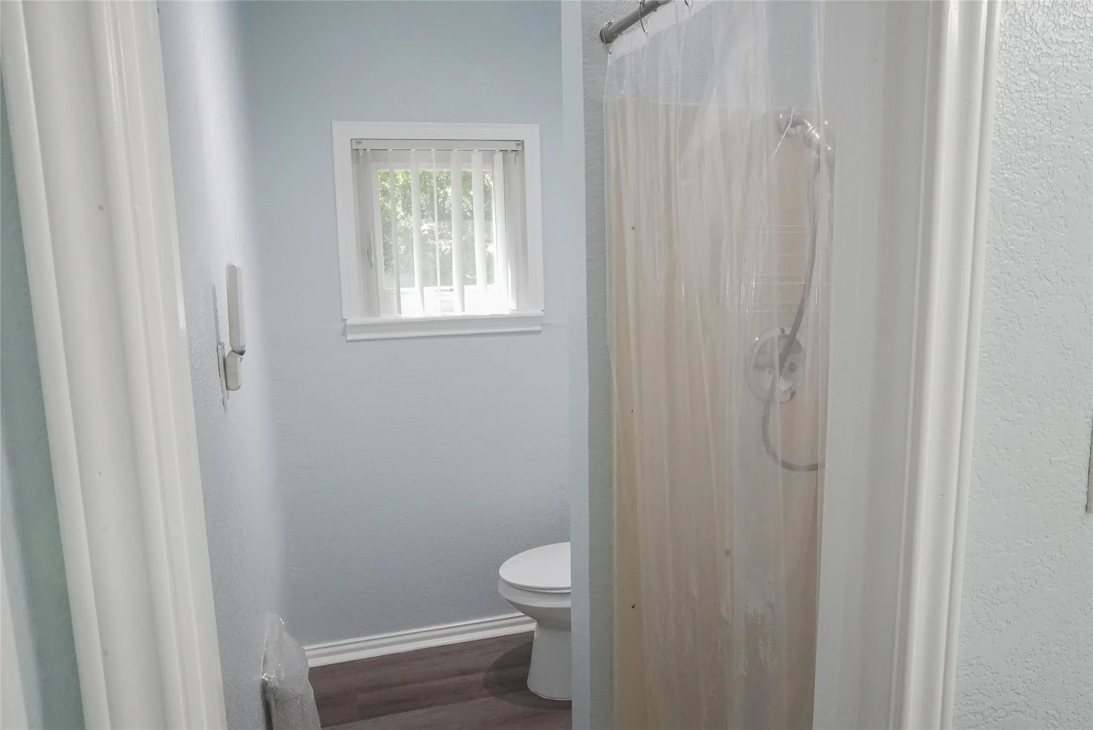 Single Family Residence For Sale in Tarrant County , 1813 Roberts Cut Off Road, River Oaks, Texas 76114, 2 Bedroom, 2 Bathroom, Garage spaces, 1,138 Sqft, built in 1938, mls#21372053, Real Estate Agent in River Oaks, Homes For Sale in Tarrant county, Homes For Sale in River Oaks, Realtor in River Oaks Texas, Real Estate Brokerage Independent Realty Texas, Luminita Cordes Realtor