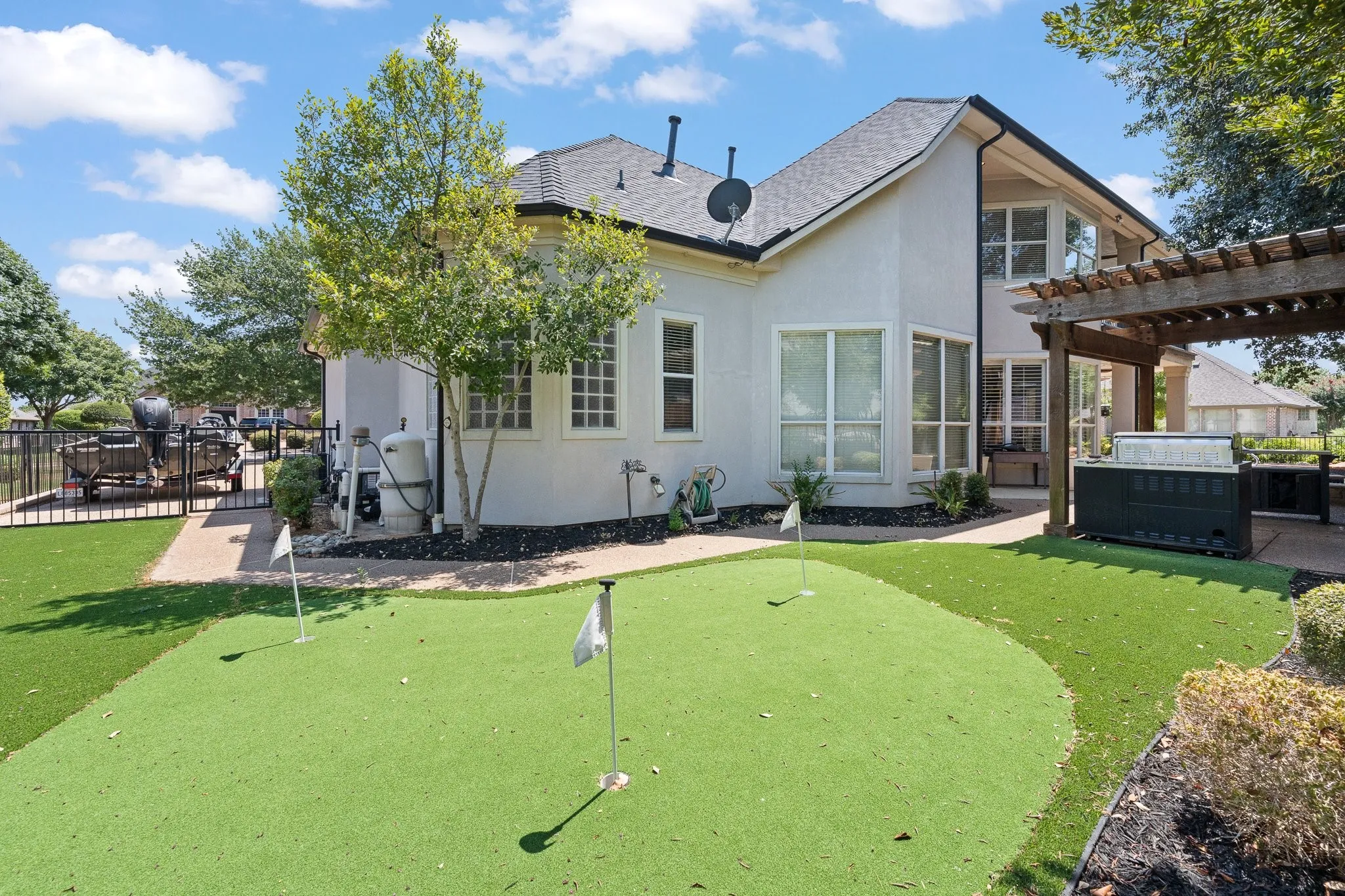 Single Family Residence For Sale in Tarrant County , 921 Fairway View Drive, Mansfield, Texas 76063, 4 Bedroom, 4 Bathroom, 3 Garage spaces, 4,067 Sqft, built in 1998, mls#21371948, Real Estate Agent in Mansfield, Homes For Sale in Tarrant county, Homes For Sale in Mansfield, Realtor in Mansfield Texas, Real Estate Brokerage Independent Realty Texas, Luminita Cordes Realtor