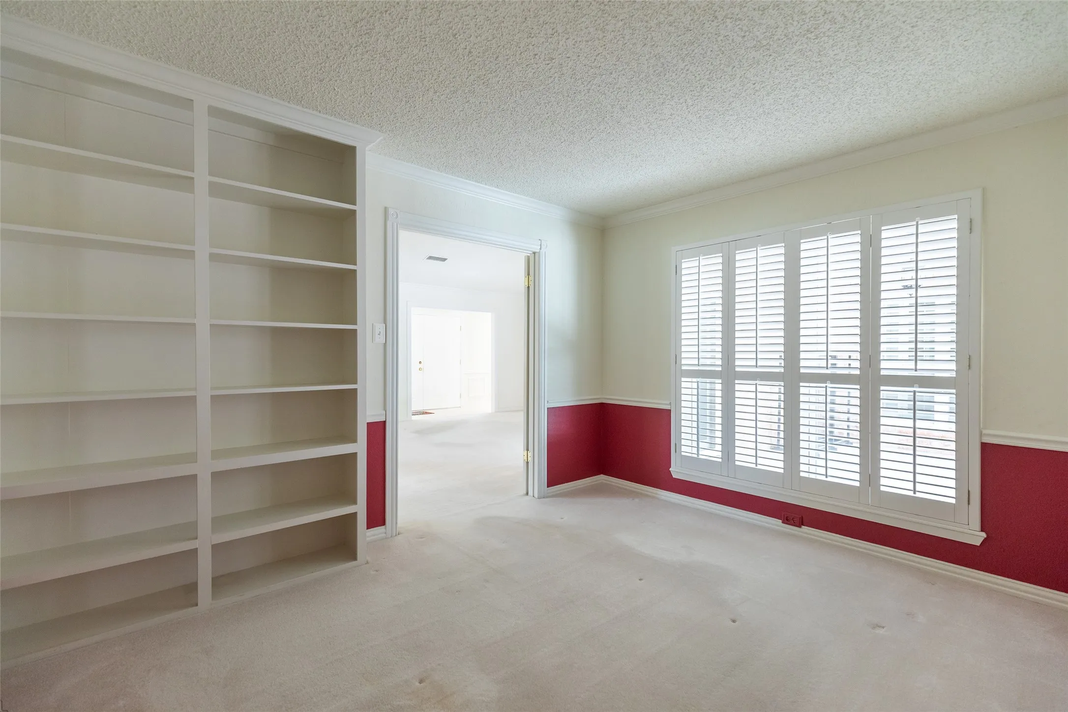 BONUS ROOM OFF LIVING ROOM