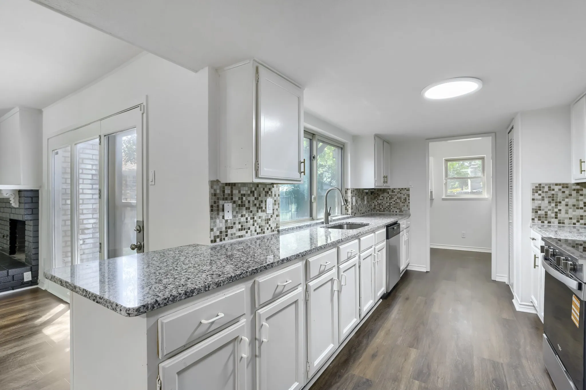Single Family Residence For Sale in Dallas County , 11026 Mccree Road, Dallas, Texas 75238, 4 Bedroom, 2 Bathroom, 2 Garage spaces, 2,096 Sqft, built in 1974, mls#21203382, Real Estate Agent in Dallas, Homes For Sale in Dallas county, Homes For Sale in Dallas, Realtor in Dallas Texas, Real Estate Brokerage Independent Realty Texas, Luminita Cordes Realtor