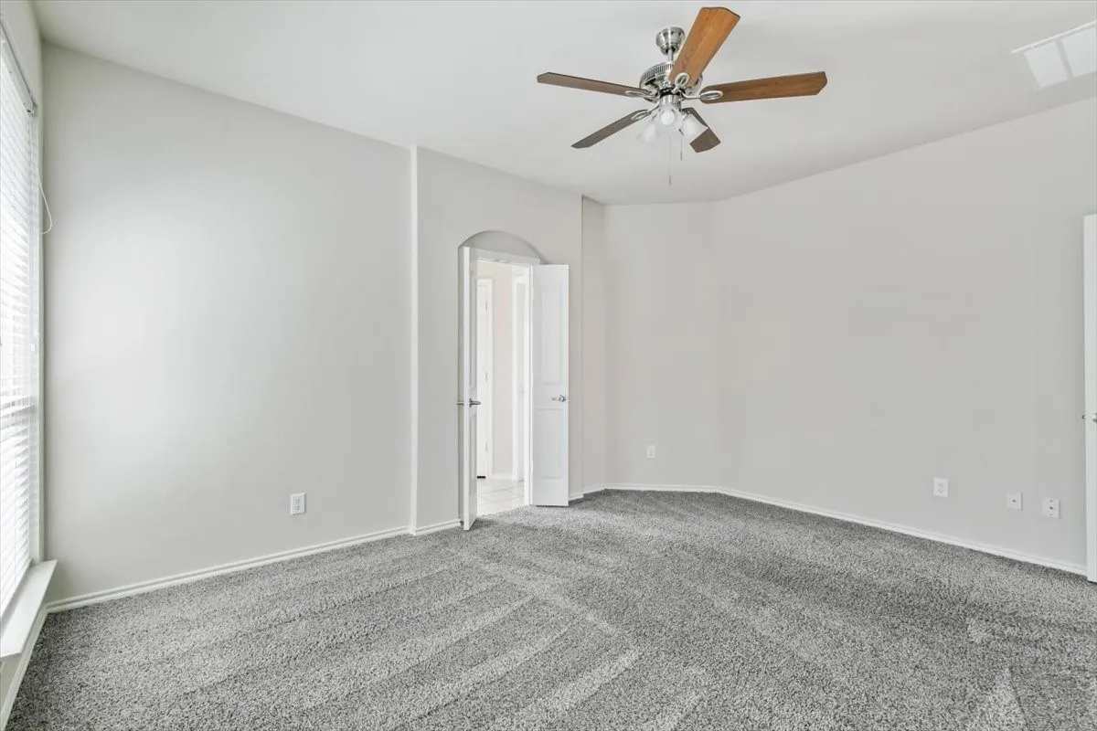 Single Family Residence For Rent in Tarrant County , 5724 Minnow Drive, Fort Worth, Texas 76179, 3 Bedroom, 2 Bathroom, 2 Garage spaces, 1,660 Sqft, built in 2004, mls#21372064, Real Estate Agent in Fort Worth, Homes For Rent in Tarrant county, Homes For Rent in Fort Worth, Realtor in Fort Worth Texas, Real Estate Brokerage Independent Realty Texas, Luminita Cordes Realtor