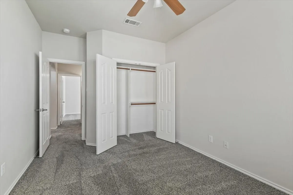 Single Family Residence For Rent in Tarrant County , 5724 Minnow Drive, Fort Worth, Texas 76179, 3 Bedroom, 2 Bathroom, 2 Garage spaces, 1,660 Sqft, built in 2004, mls#21372064, Real Estate Agent in Fort Worth, Homes For Rent in Tarrant county, Homes For Rent in Fort Worth, Realtor in Fort Worth Texas, Real Estate Brokerage Independent Realty Texas, Luminita Cordes Realtor