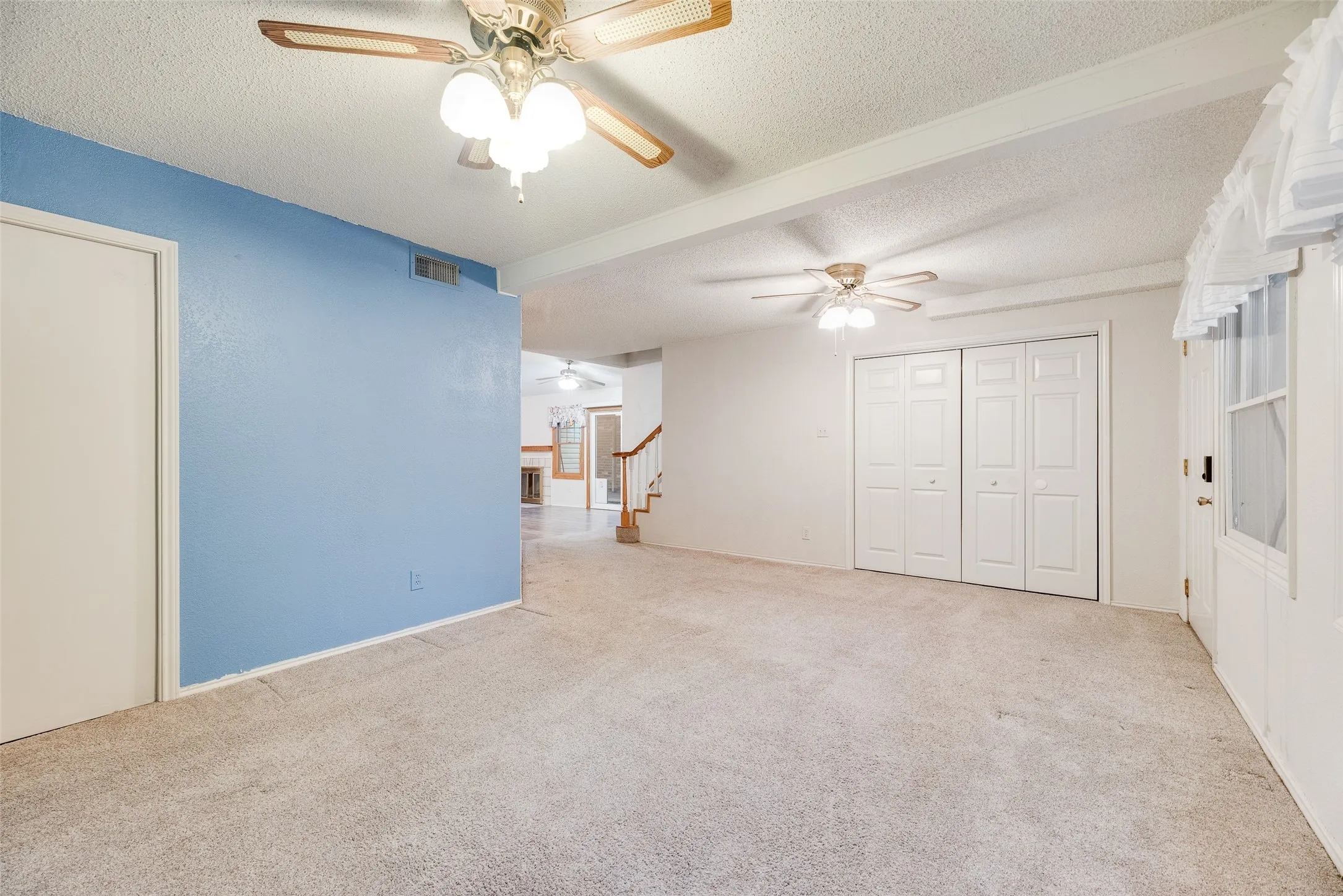 Single Family Residence For Sale in Dallas County , 2816 Harvest Lake Drive, Irving, Texas 75060, 3 Bedroom, 2 Bathroom, Garage spaces, 1,884 Sqft, built in 1984, mls#21371328, Real Estate Agent in Irving, Homes For Sale in Dallas county, Homes For Sale in Irving, Realtor in Irving Texas, Real Estate Brokerage Independent Realty Texas, Luminita Cordes Realtor
