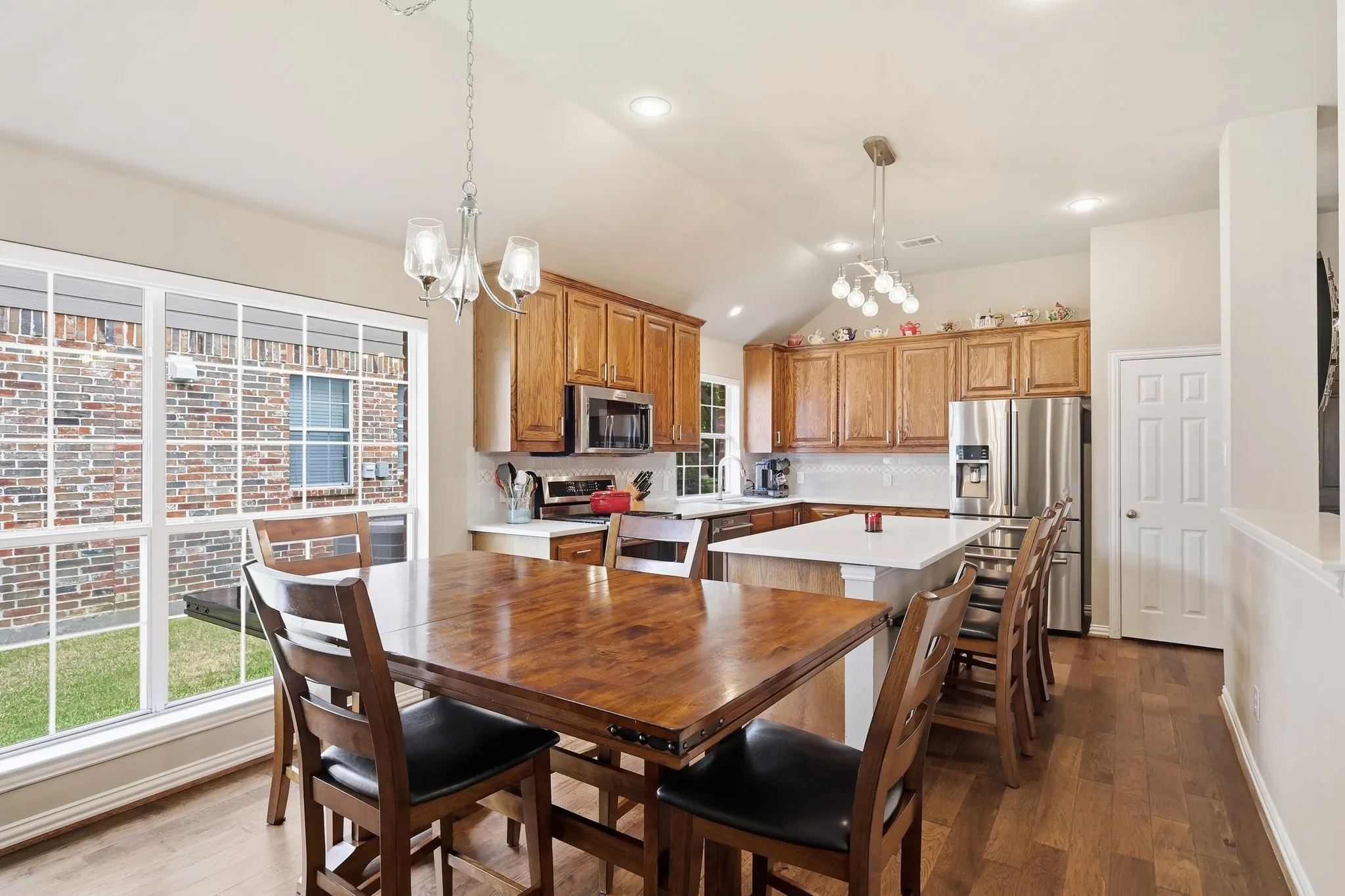 Single Family Residence For Sale in Collin County , 423 Fox Trail, Allen, Texas 75002, 4 Bedroom, 2 Bathroom, 2 Garage spaces, 2,379 Sqft, built in 2003, mls#21372032, Real Estate Agent in Allen, Homes For Sale in Collin county, Homes For Sale in Allen, Realtor in Allen Texas, Real Estate Brokerage Independent Realty Texas, Luminita Cordes Realtor