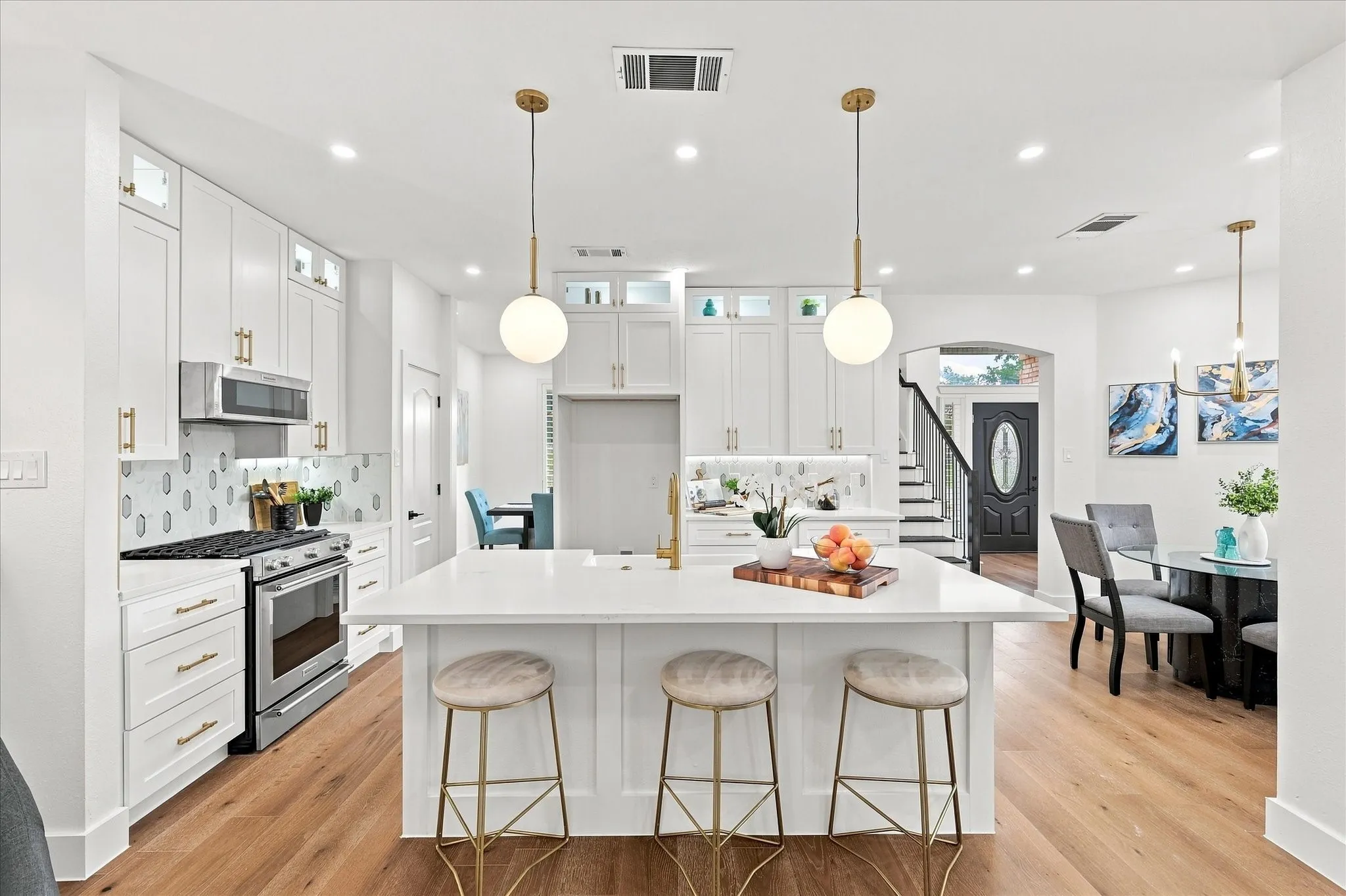 Love this kitchen...