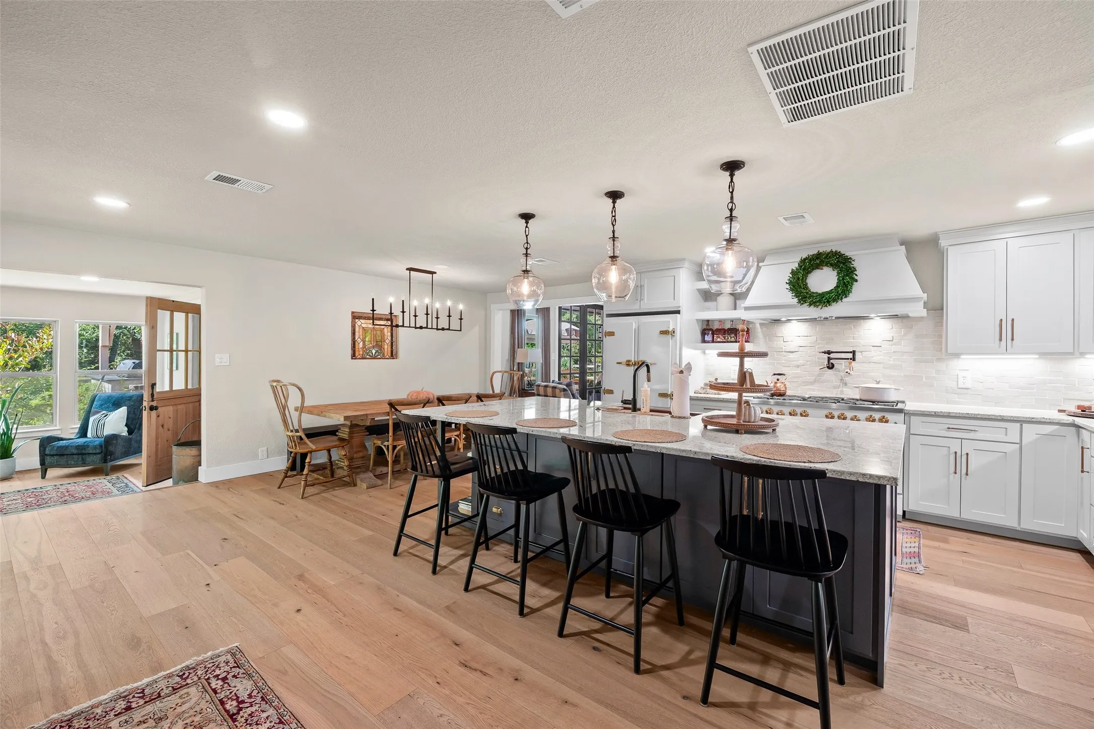 A true chef's kitchen, ready for hosting Thanksgiving, Christmas, and all the game nights!