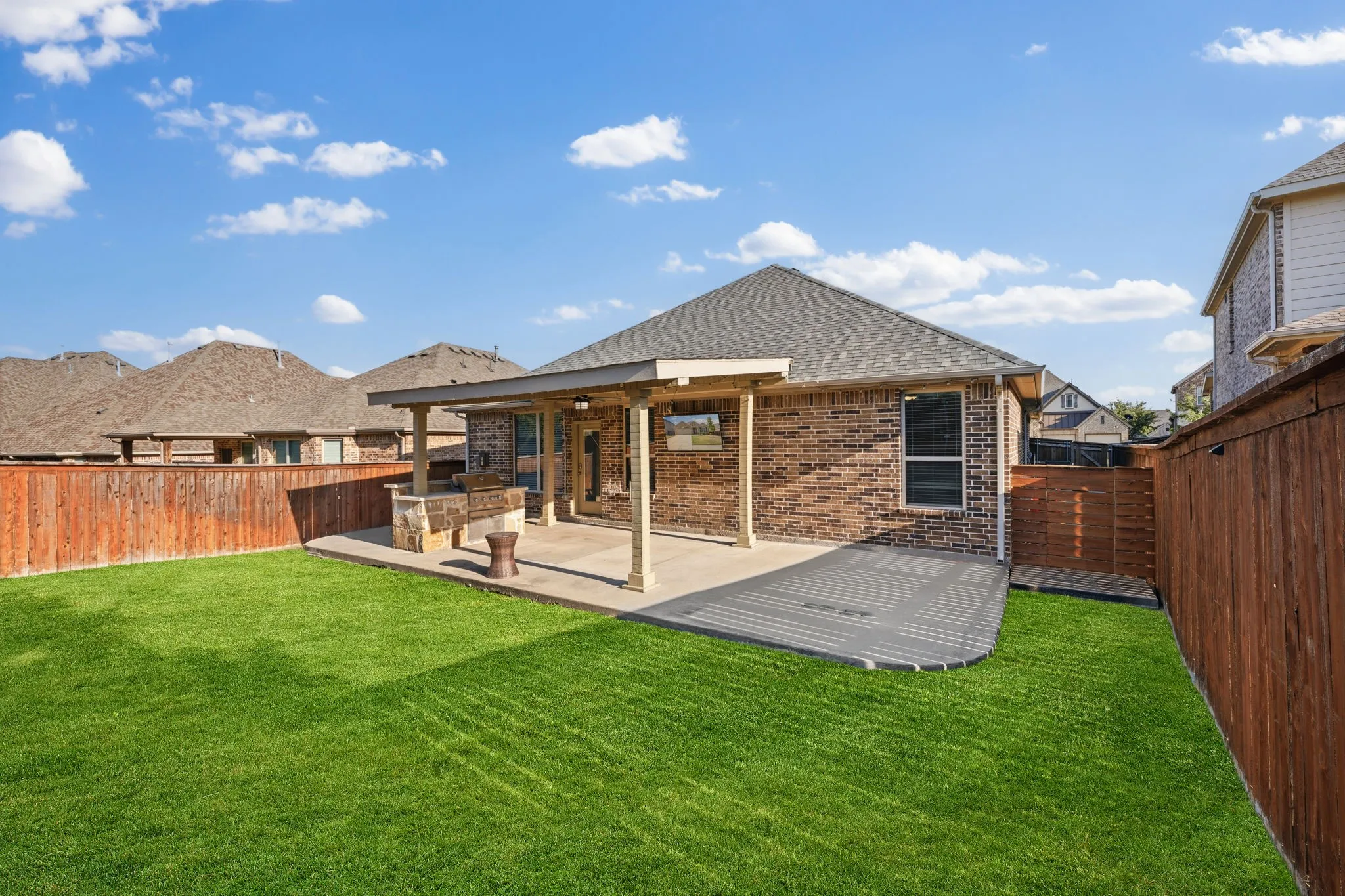Single Family Residence For Sale in Collin County , 916 Llano Falls Drive, Mc Kinney, Texas 75071, 4 Bedroom, 2 Bathroom, 2 Garage spaces, 2,032 Sqft, built in 2015, mls#21372059, Real Estate Agent in Mc Kinney, Homes For Sale in Collin county, Homes For Sale in Mc Kinney, Realtor in Mc Kinney Texas, Real Estate Brokerage Independent Realty Texas, Luminita Cordes Realtor