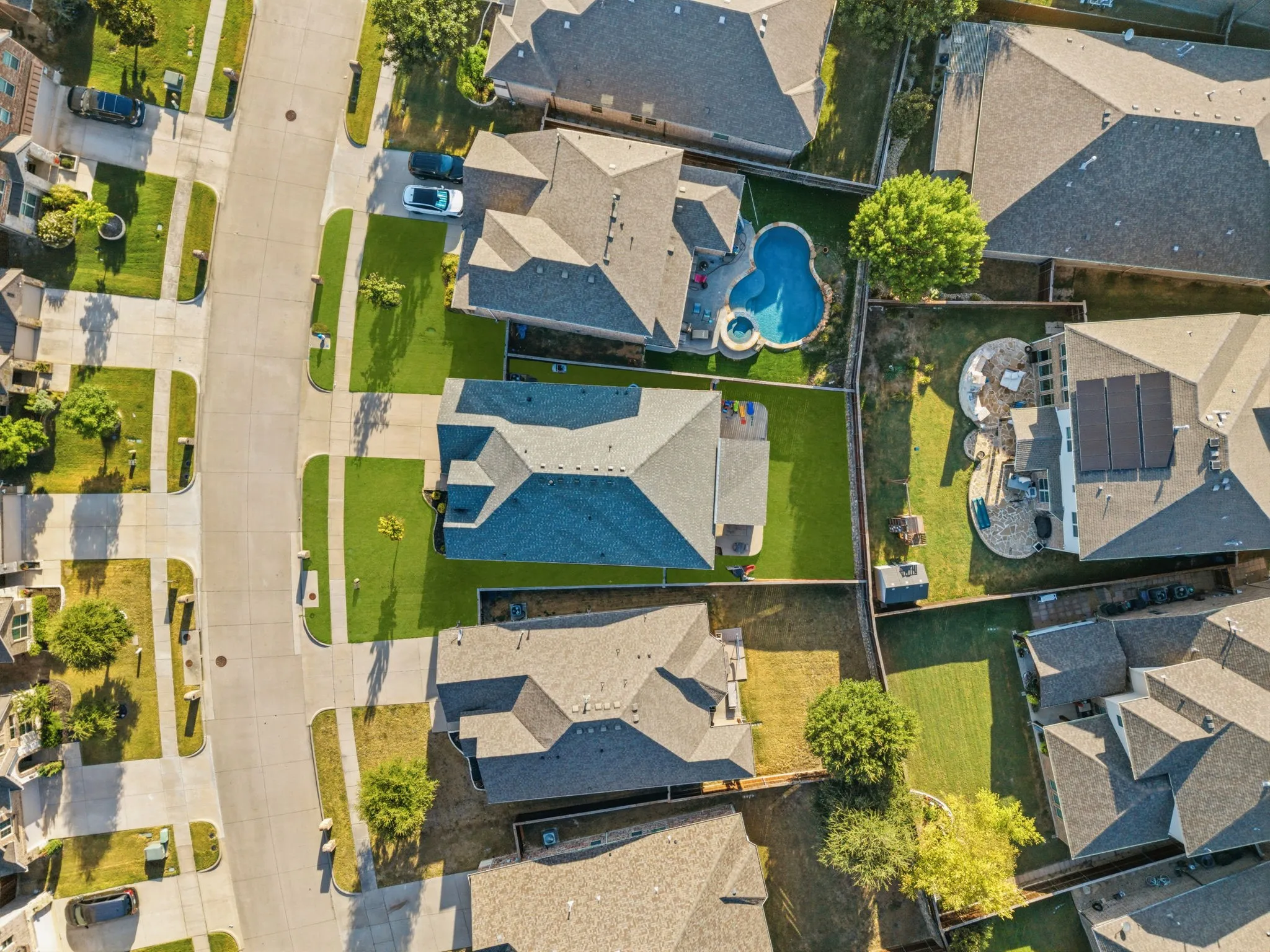 Single Family Residence For Sale in Collin County , 916 Llano Falls Drive, Mc Kinney, Texas 75071, 4 Bedroom, 2 Bathroom, 2 Garage spaces, 2,032 Sqft, built in 2015, mls#21372059, Real Estate Agent in Mc Kinney, Homes For Sale in Collin county, Homes For Sale in Mc Kinney, Realtor in Mc Kinney Texas, Real Estate Brokerage Independent Realty Texas, Luminita Cordes Realtor
