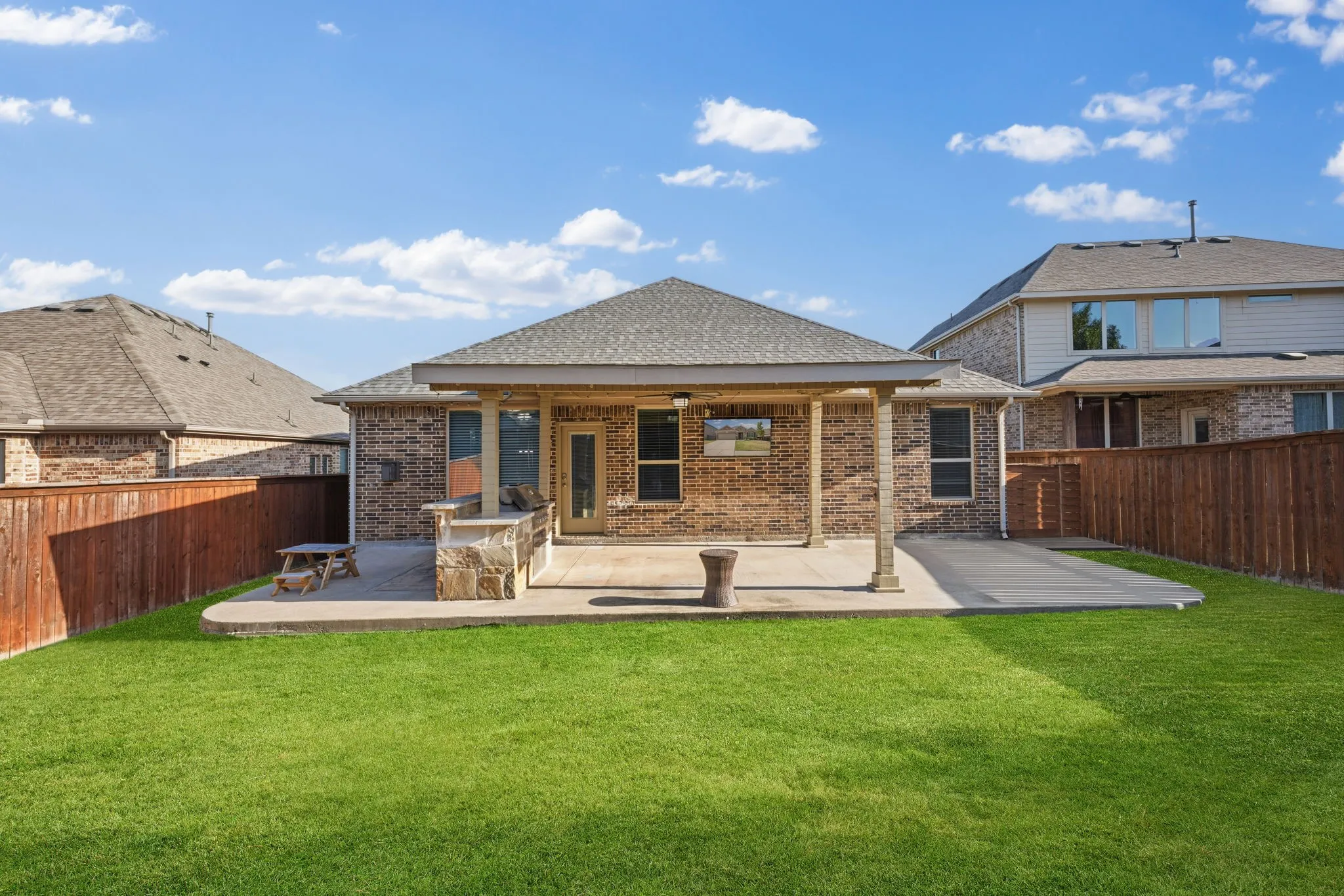 Single Family Residence For Sale in Collin County , 916 Llano Falls Drive, Mc Kinney, Texas 75071, 4 Bedroom, 2 Bathroom, 2 Garage spaces, 2,032 Sqft, built in 2015, mls#21372059, Real Estate Agent in Mc Kinney, Homes For Sale in Collin county, Homes For Sale in Mc Kinney, Realtor in Mc Kinney Texas, Real Estate Brokerage Independent Realty Texas, Luminita Cordes Realtor