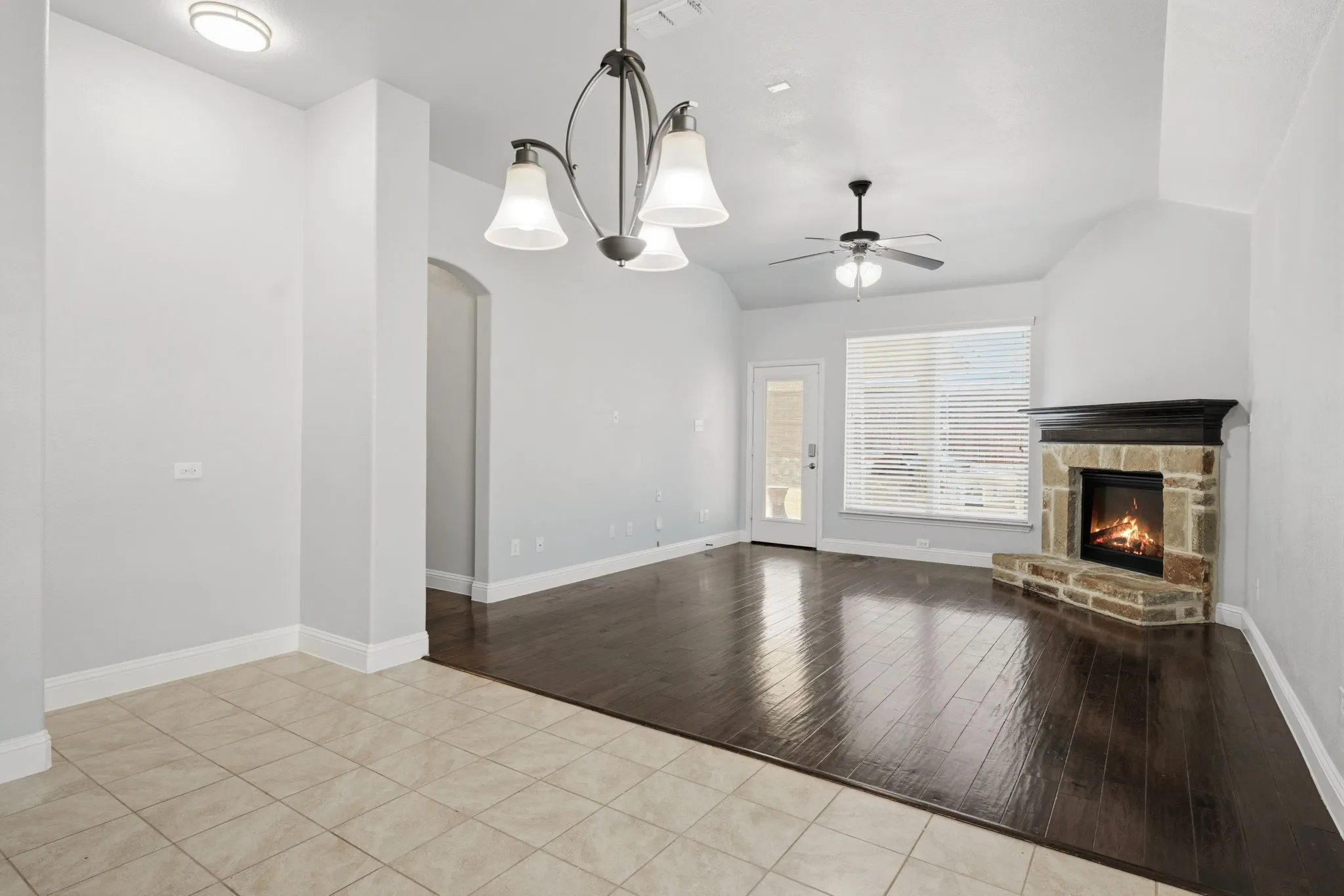 Single Family Residence For Sale in Collin County , 916 Llano Falls Drive, Mc Kinney, Texas 75071, 4 Bedroom, 2 Bathroom, 2 Garage spaces, 2,032 Sqft, built in 2015, mls#21372059, Real Estate Agent in Mc Kinney, Homes For Sale in Collin county, Homes For Sale in Mc Kinney, Realtor in Mc Kinney Texas, Real Estate Brokerage Independent Realty Texas, Luminita Cordes Realtor