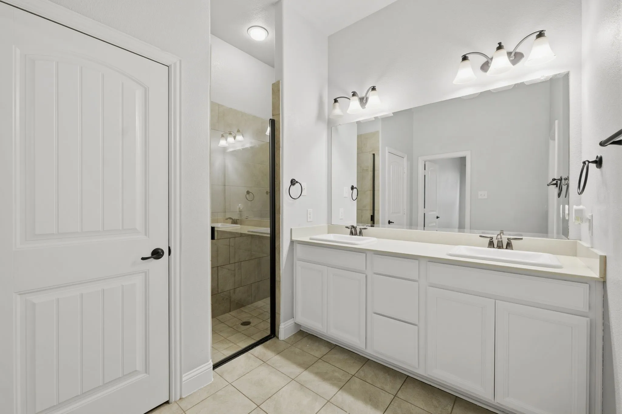 Single Family Residence For Sale in Collin County , 916 Llano Falls Drive, Mc Kinney, Texas 75071, 4 Bedroom, 2 Bathroom, 2 Garage spaces, 2,032 Sqft, built in 2015, mls#21372059, Real Estate Agent in Mc Kinney, Homes For Sale in Collin county, Homes For Sale in Mc Kinney, Realtor in Mc Kinney Texas, Real Estate Brokerage Independent Realty Texas, Luminita Cordes Realtor