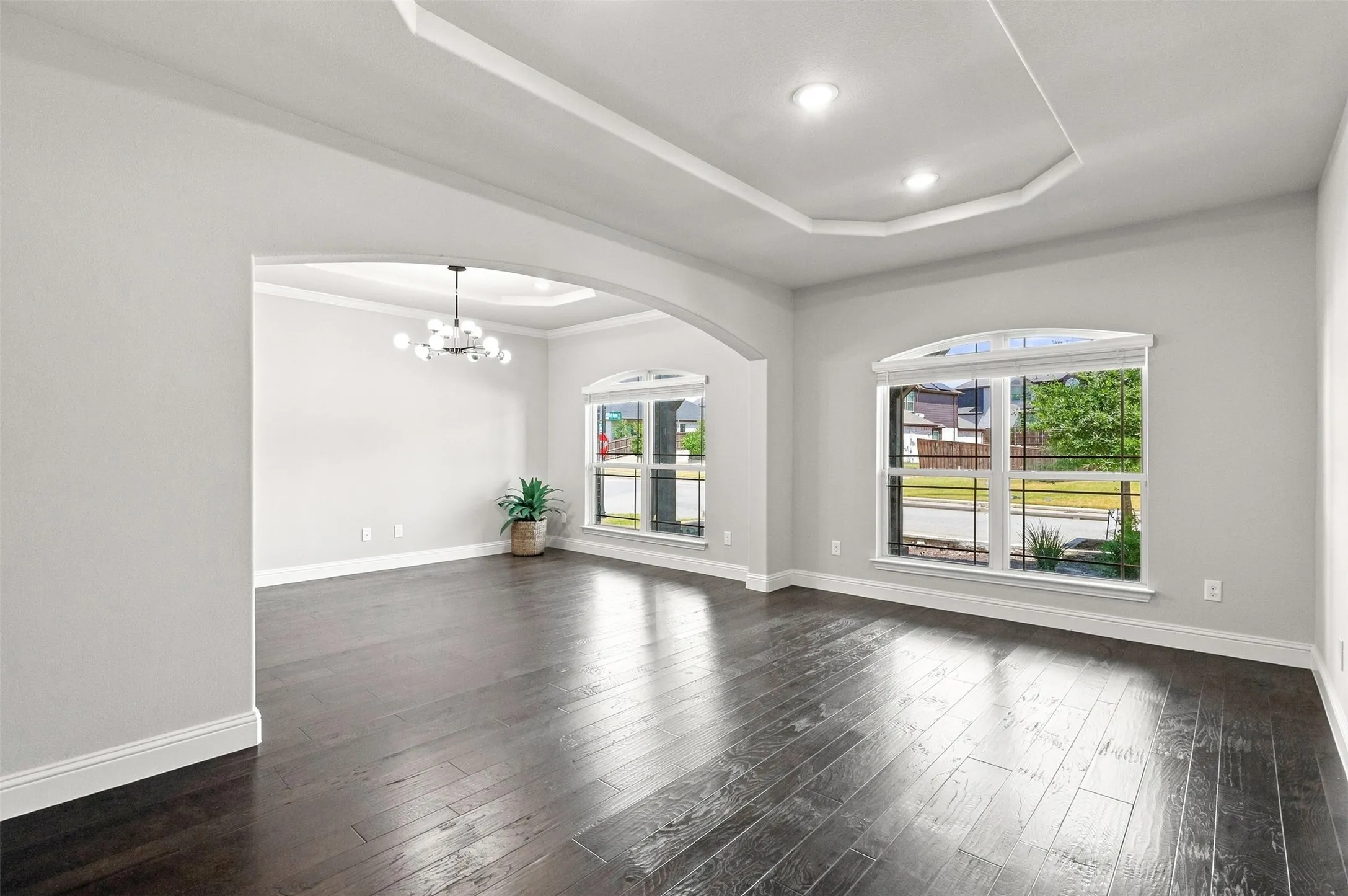 Single Family Residence For Sale in Collin County , 3233 Rolling Meadow Drive, Anna, Texas 75409, 6 Bedroom, 4 Bathroom, 3 Garage spaces, 4,299 Sqft, built in 2021, mls#21372069, Real Estate Agent in Anna, Homes For Sale in Collin county, Homes For Sale in Anna, Realtor in Anna Texas, Real Estate Brokerage Independent Realty Texas, Luminita Cordes Realtor