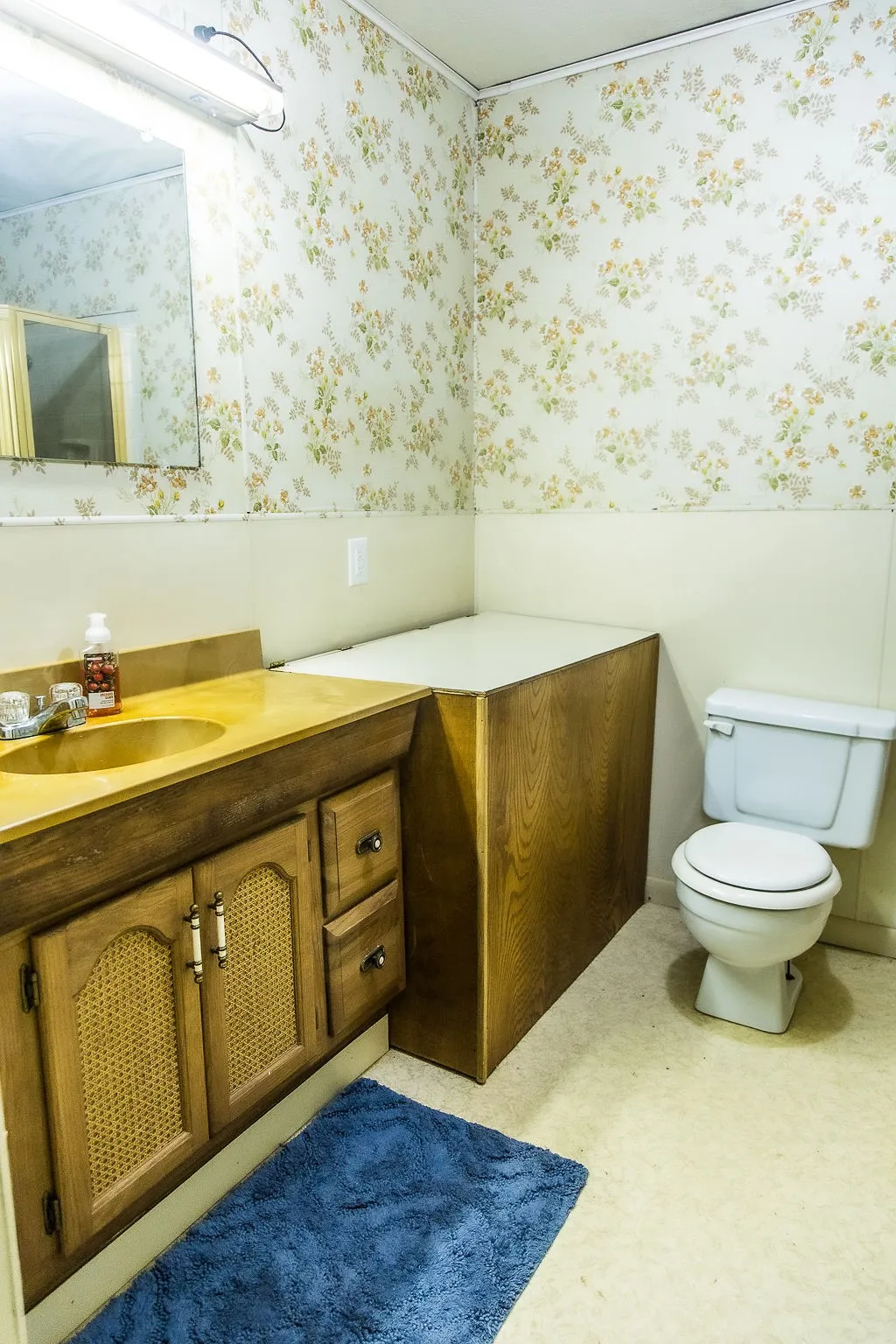 Single Family Residence For Sale in Wood County , 586 County Road 2298, Mineola, Texas 75773, 2 Bedroom, 2 Bathroom, Garage spaces, 1,250 Sqft, built in 1970, mls#21372085, Real Estate Agent in Mineola, Homes For Sale in Wood county, Homes For Sale in Mineola, Realtor in Mineola Texas, Real Estate Brokerage Independent Realty Texas, Luminita Cordes Realtor