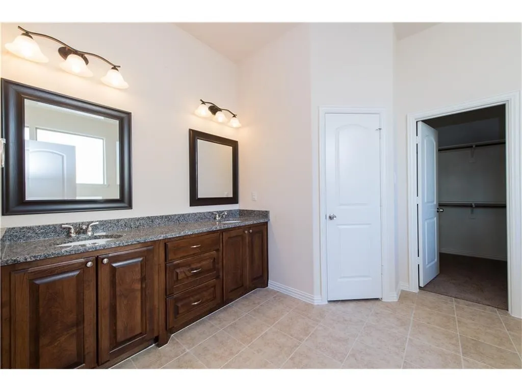 Single Family Residence For Rent in Dallas County , 4004 Hanaa Court, Irving, Texas 75038, 5 Bedroom, 3 Bathroom, 2 Garage spaces, 3,395 Sqft, built in 2016, mls#21347386, Real Estate Agent in Irving, Homes For Rent in Dallas county, Homes For Rent in Irving, Realtor in Irving Texas, Real Estate Brokerage Independent Realty Texas, Luminita Cordes Realtor